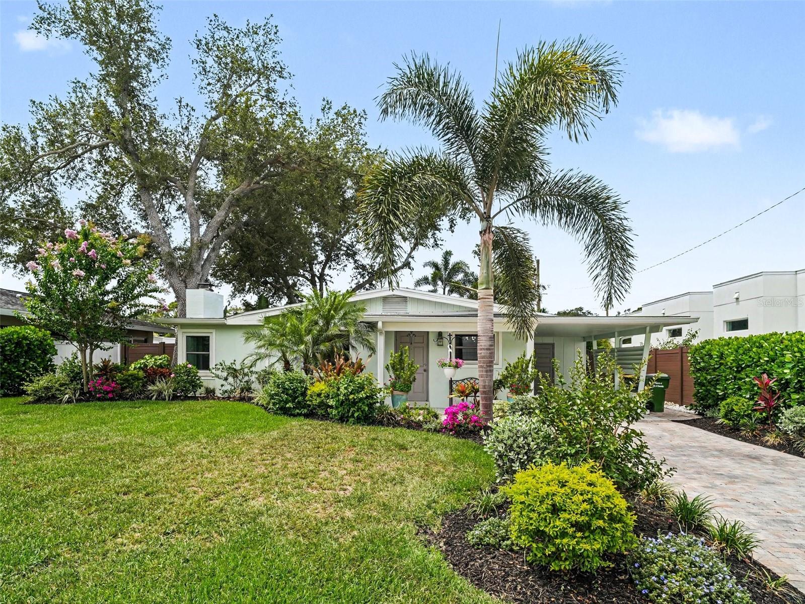 Photo of 2344 TEMPLE STREET SARASOTA FL 34237
