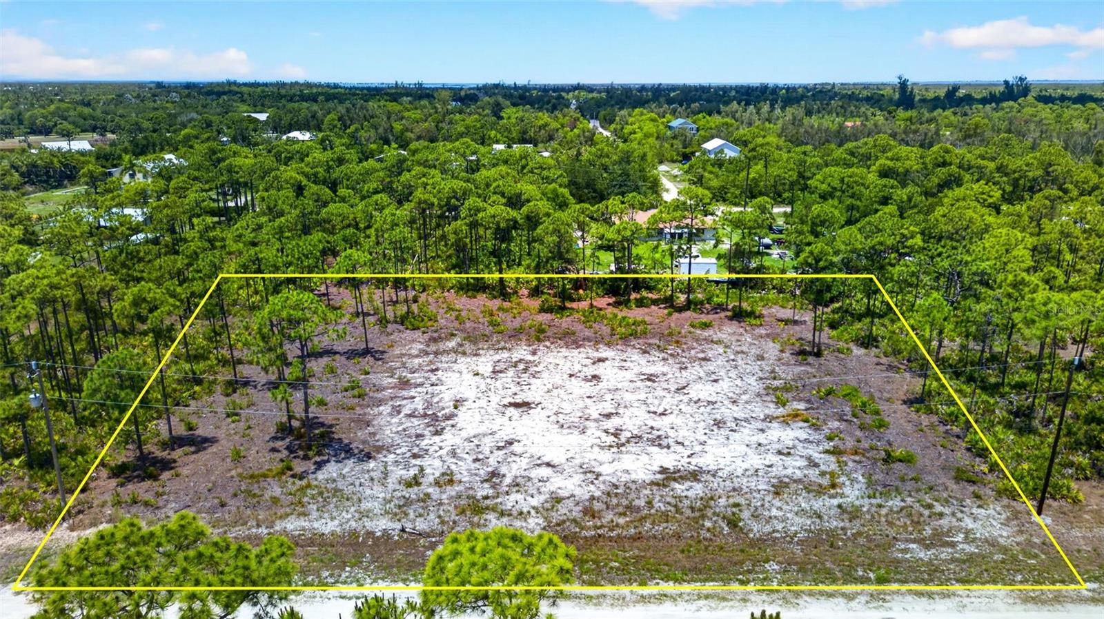 Photo of 15093 MARTINIQUE WAY BOKEELIA FL 33922