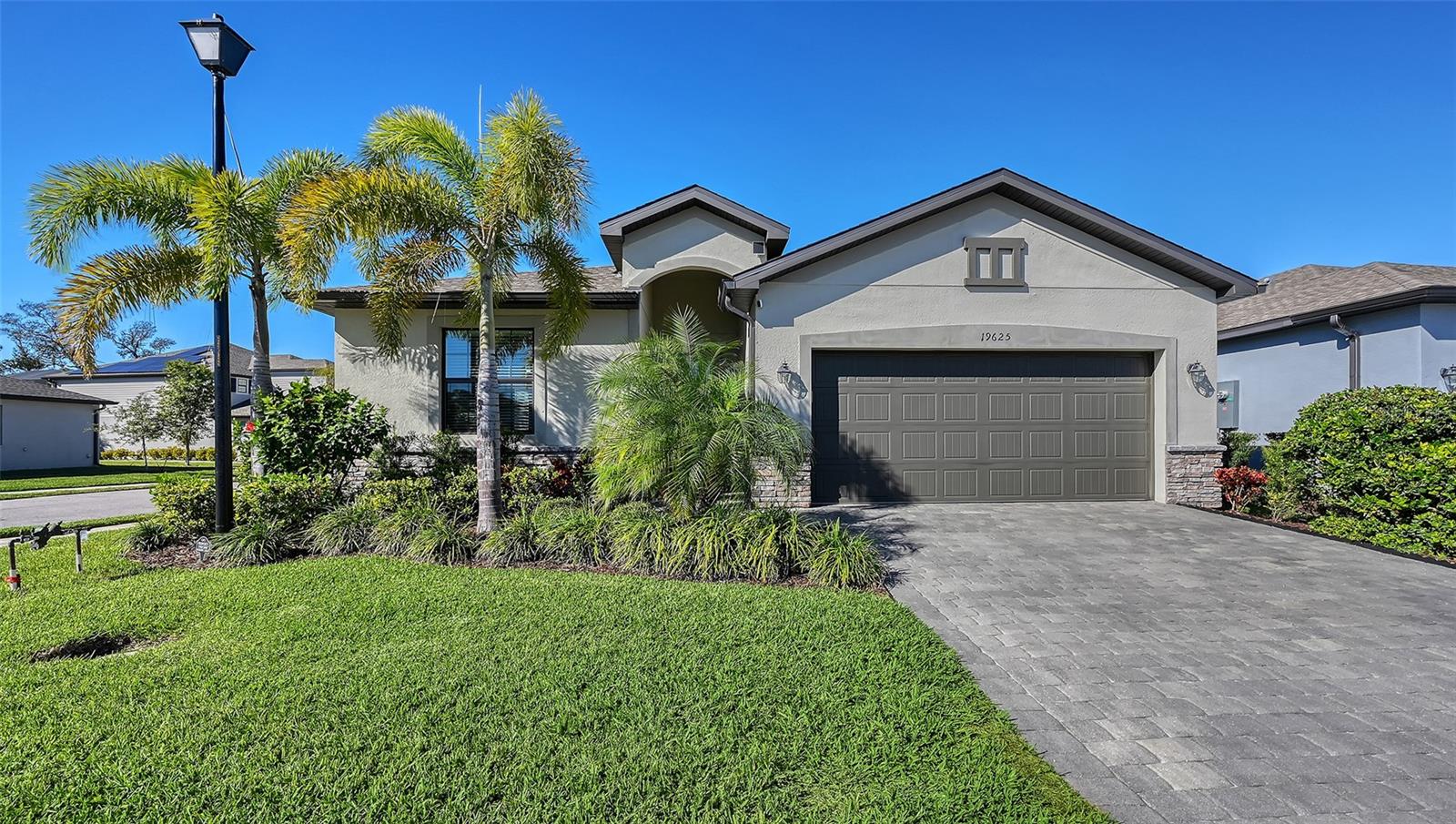 Photo of 19625 FISHHAWK TRAIL VENICE FL 34293