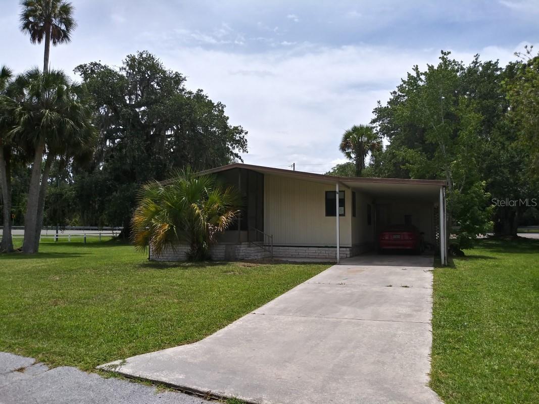 Photo of 22 CANAL COURT LAKE PANASOFFKEE FL 33538