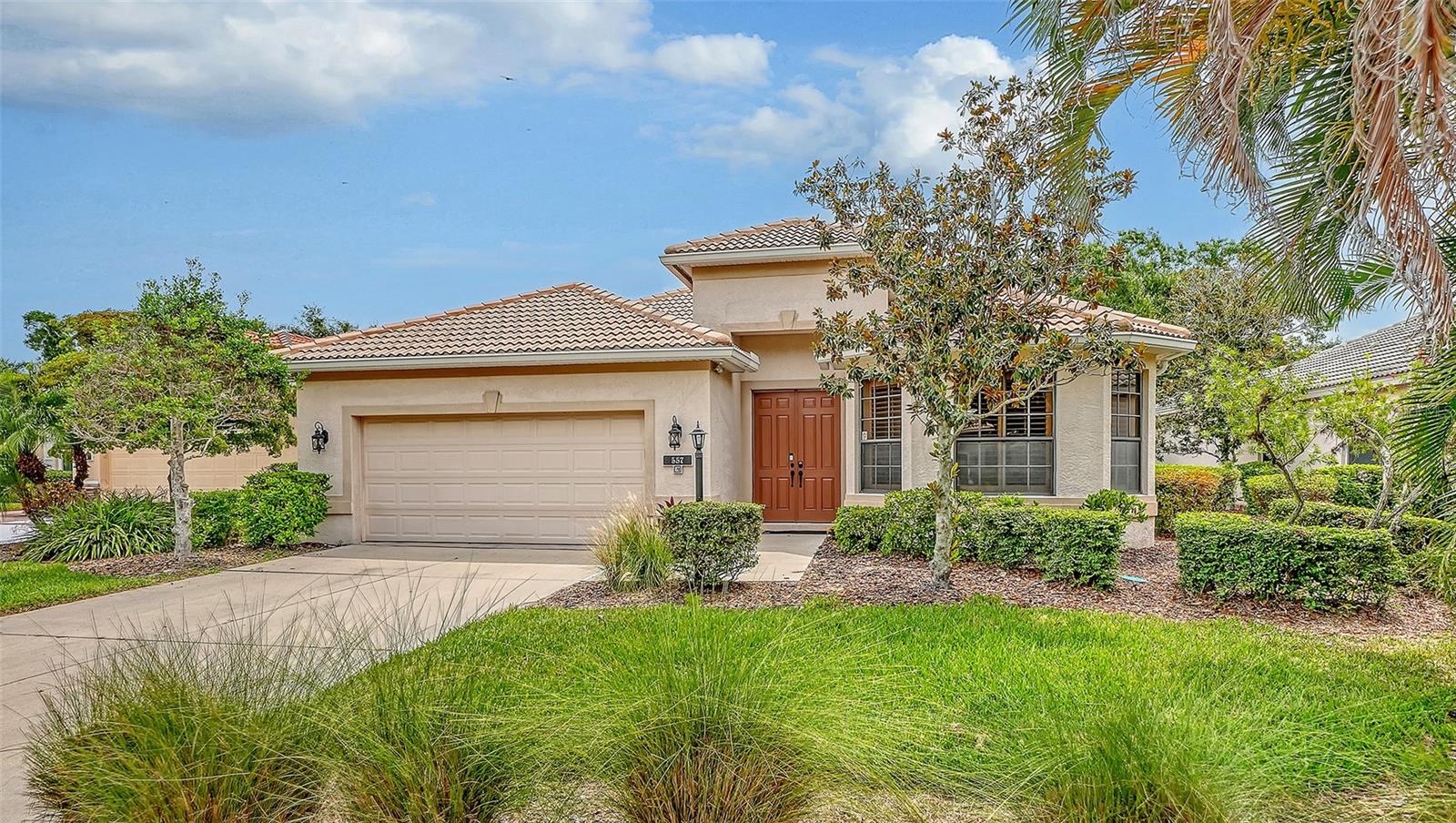 Photo of 557 CRANE PRAIRIE WAY OSPREY FL 34229