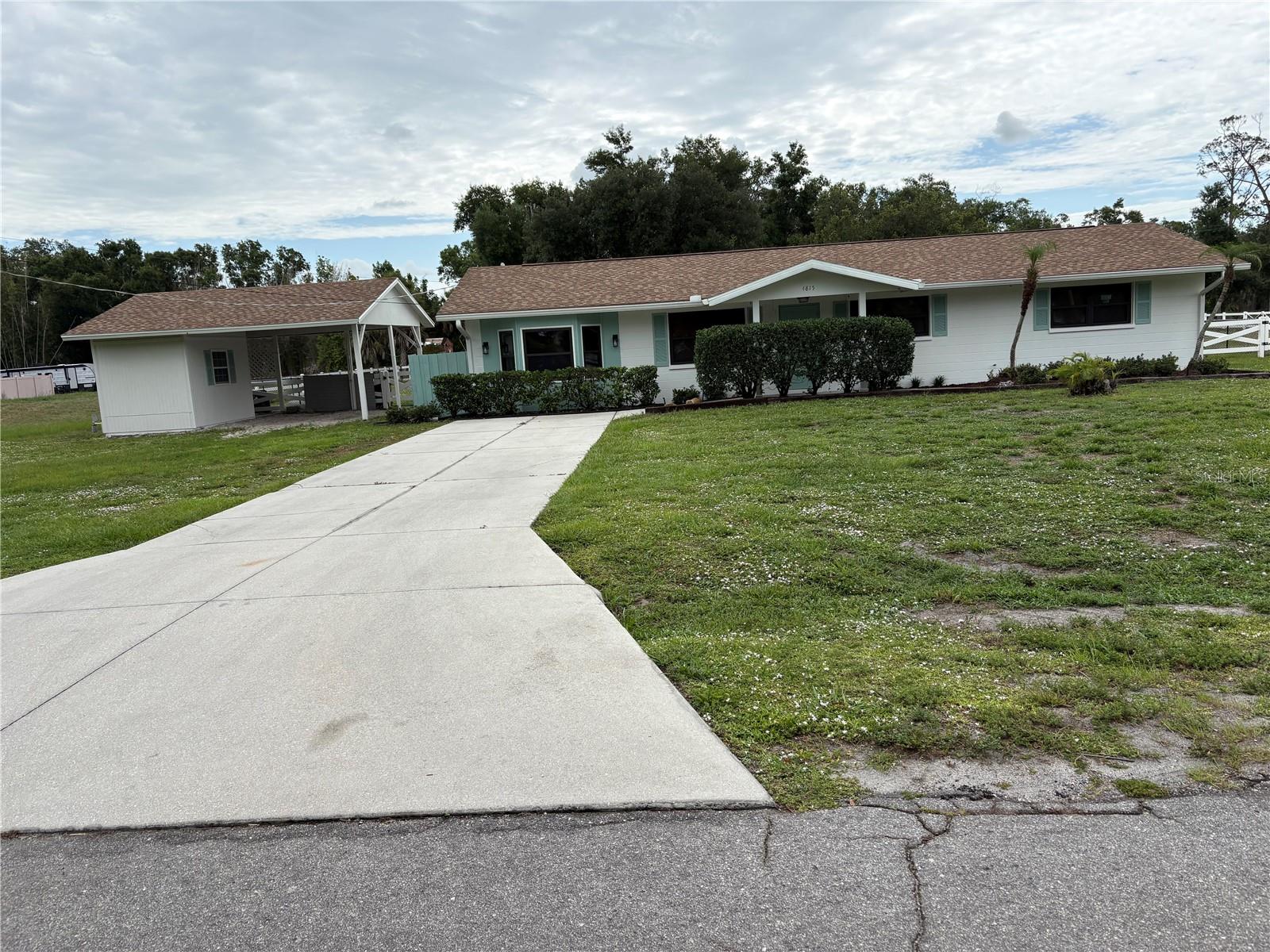 Photo of 4815 65TH STREET COURT BRADENTON FL 34203