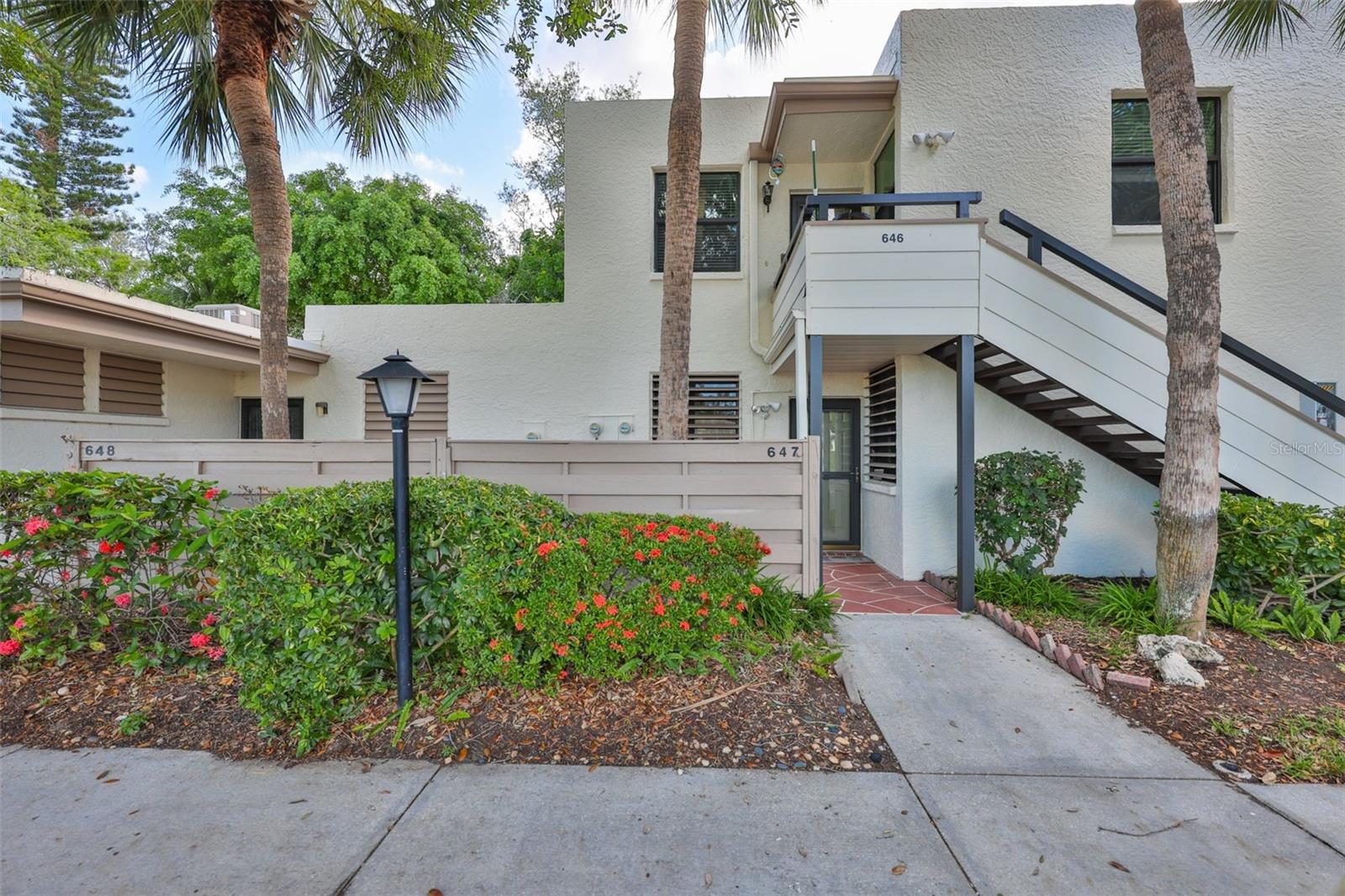 Photo of 647 WOODLAWN DRIVE #647 BRADENTON FL 34210
