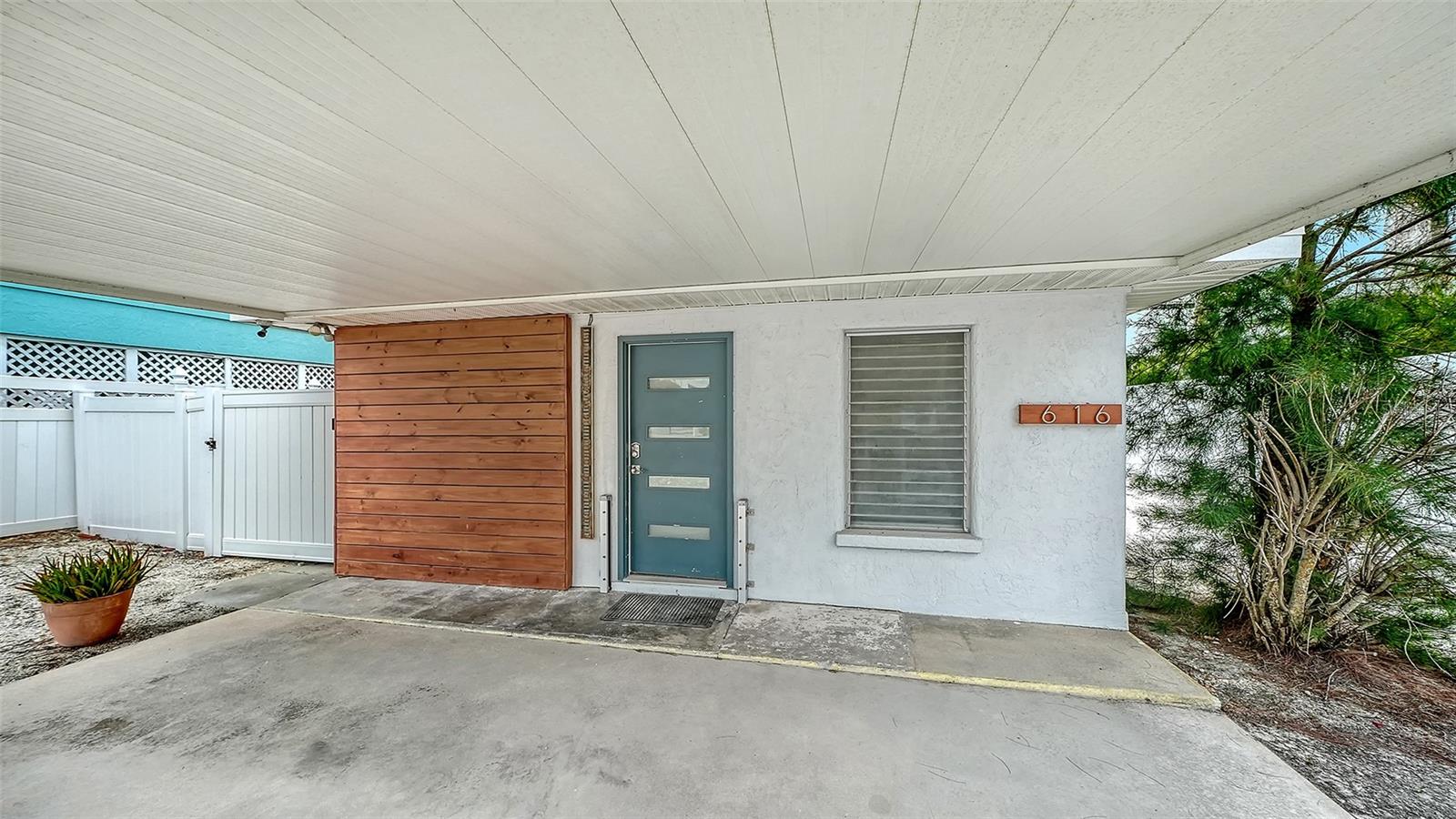 Photo of 616 S CASEY KEY ROAD NOKOMIS FL 34275
