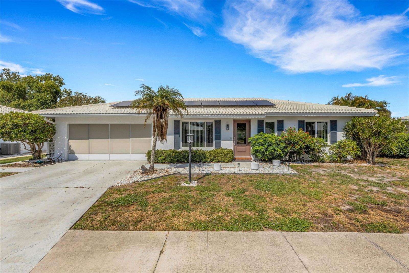 Photo of 1306 BOTTLEBRUSH DRIVE BRADENTON FL 34208