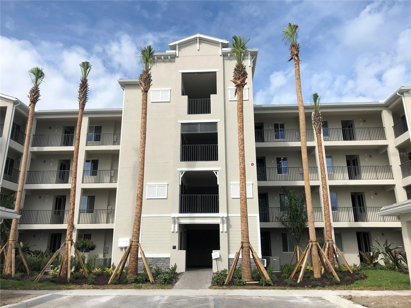 Photo of 1010 TIDEWATER SHORES LOOP #206 BRADENTON FL 34208