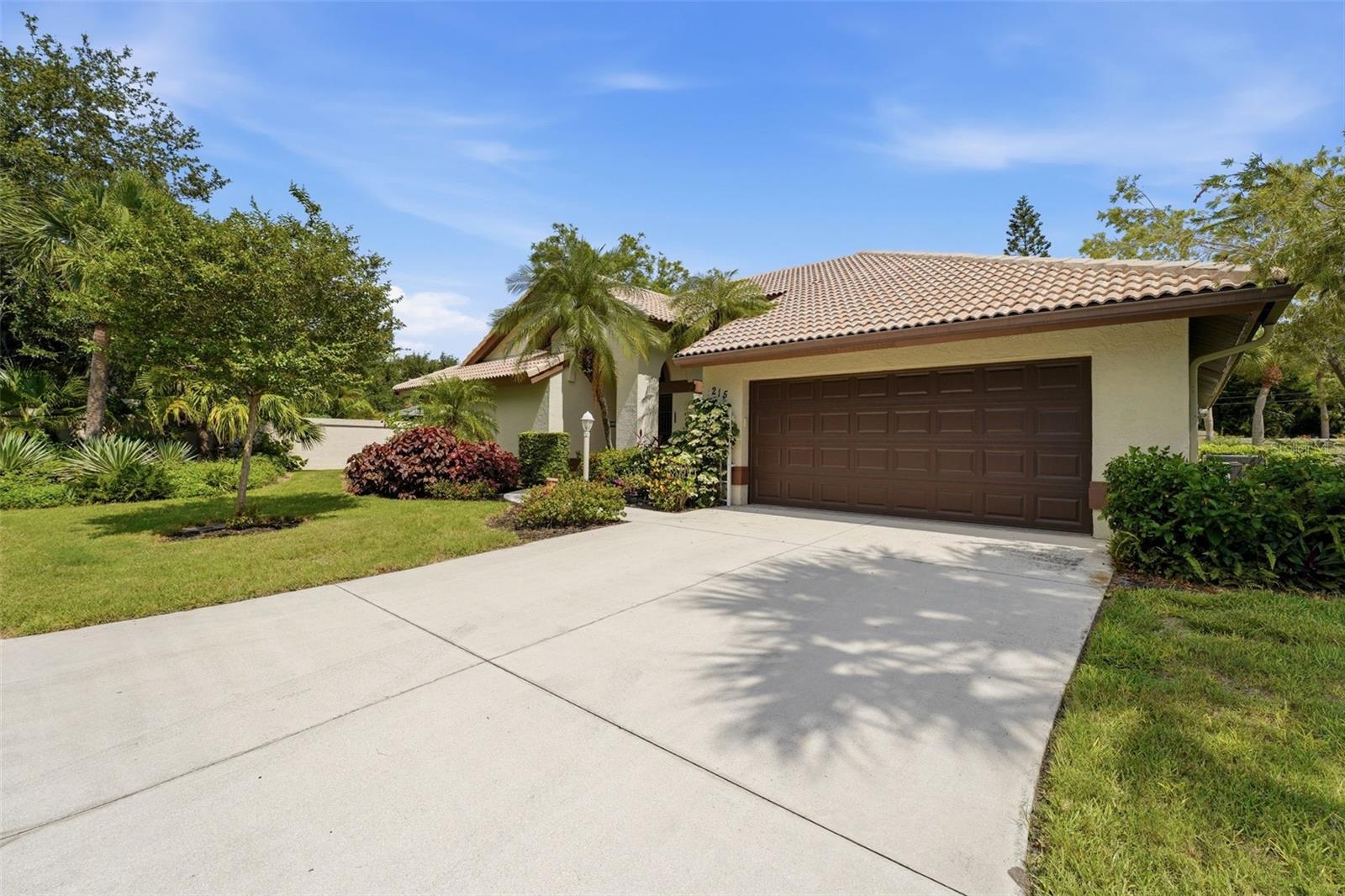 Photo of 215 CARRIAGE HOUSE LANE #215 NOKOMIS FL 34275