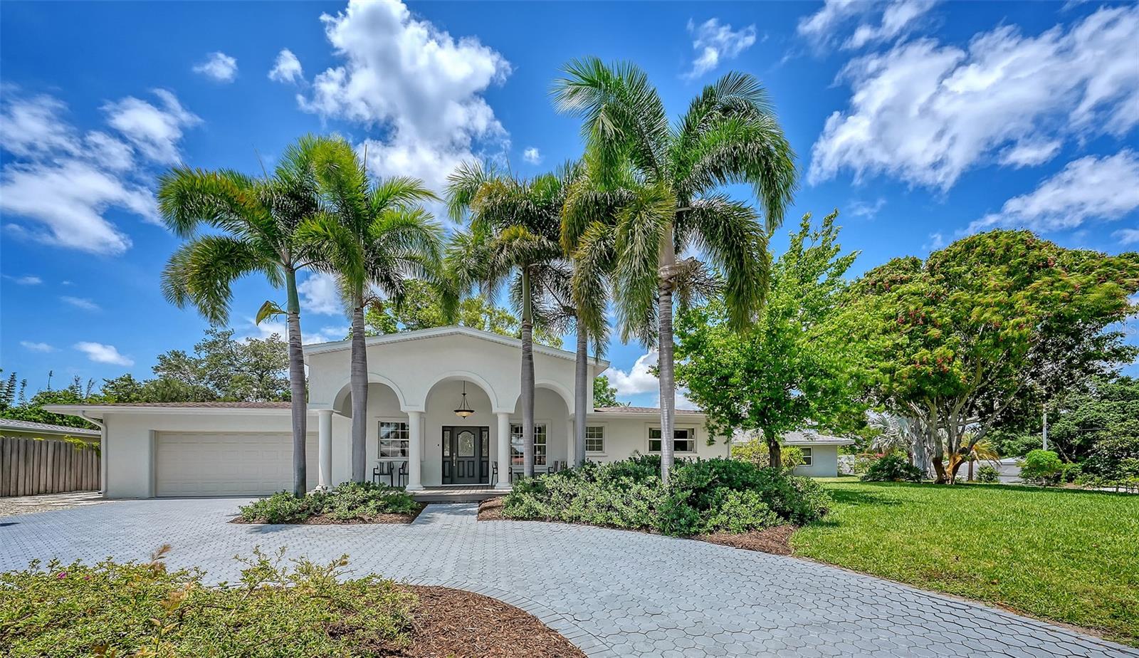 Photo of 2465 FOSTER LANE SARASOTA FL 34239
