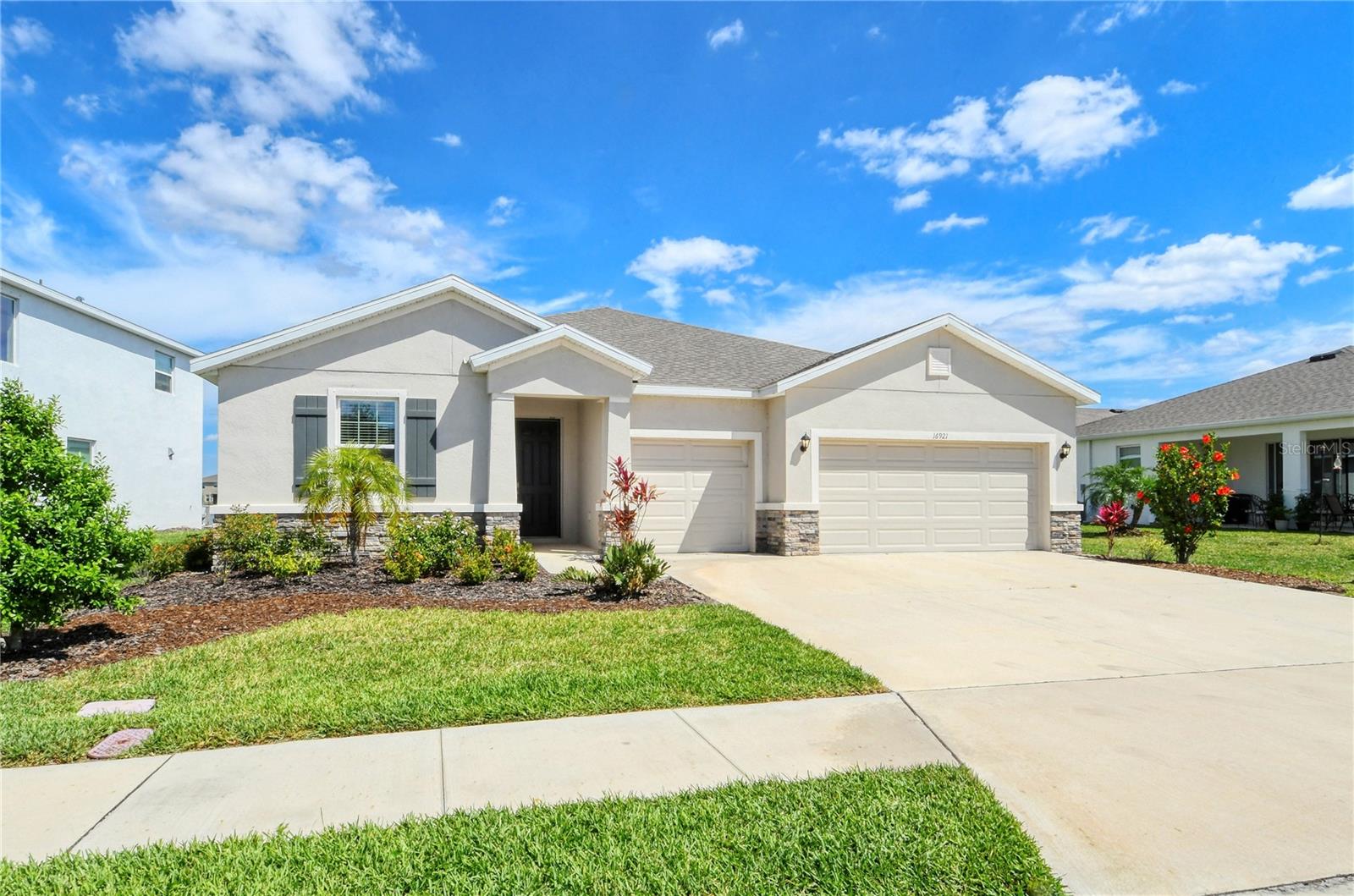 Photo of 16921 HARVEST MOON WAY BRADENTON FL 34211