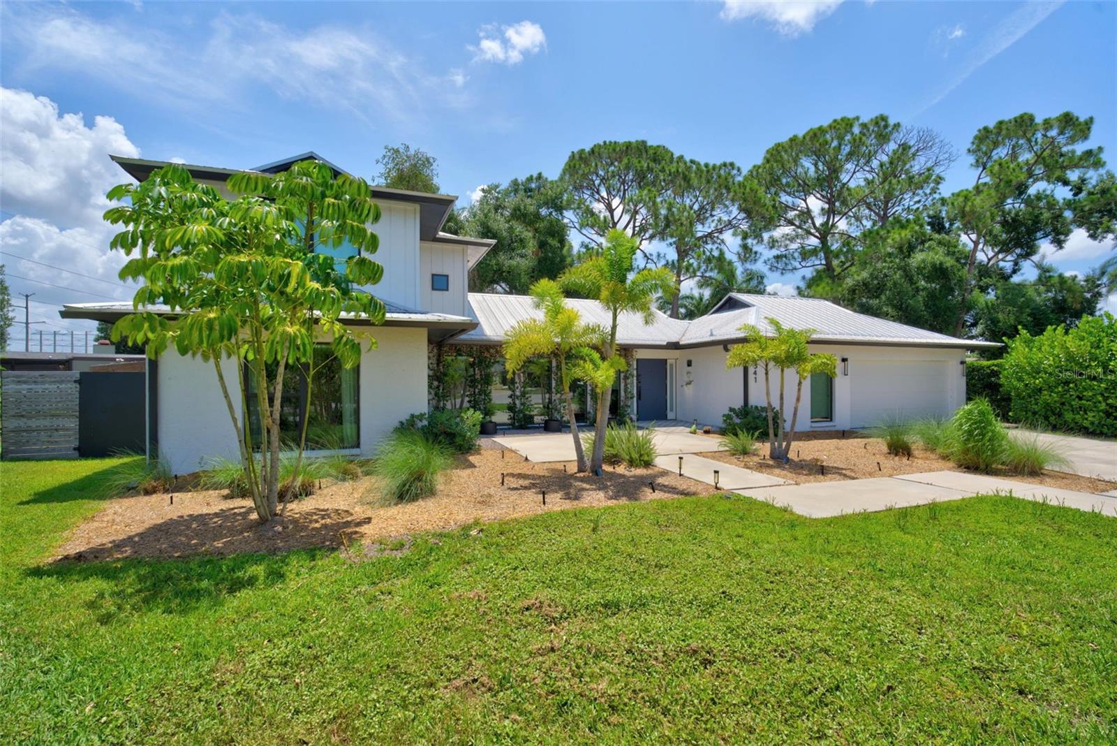 Photo of 2341 ARBORFIELD LANE SARASOTA FL 34235