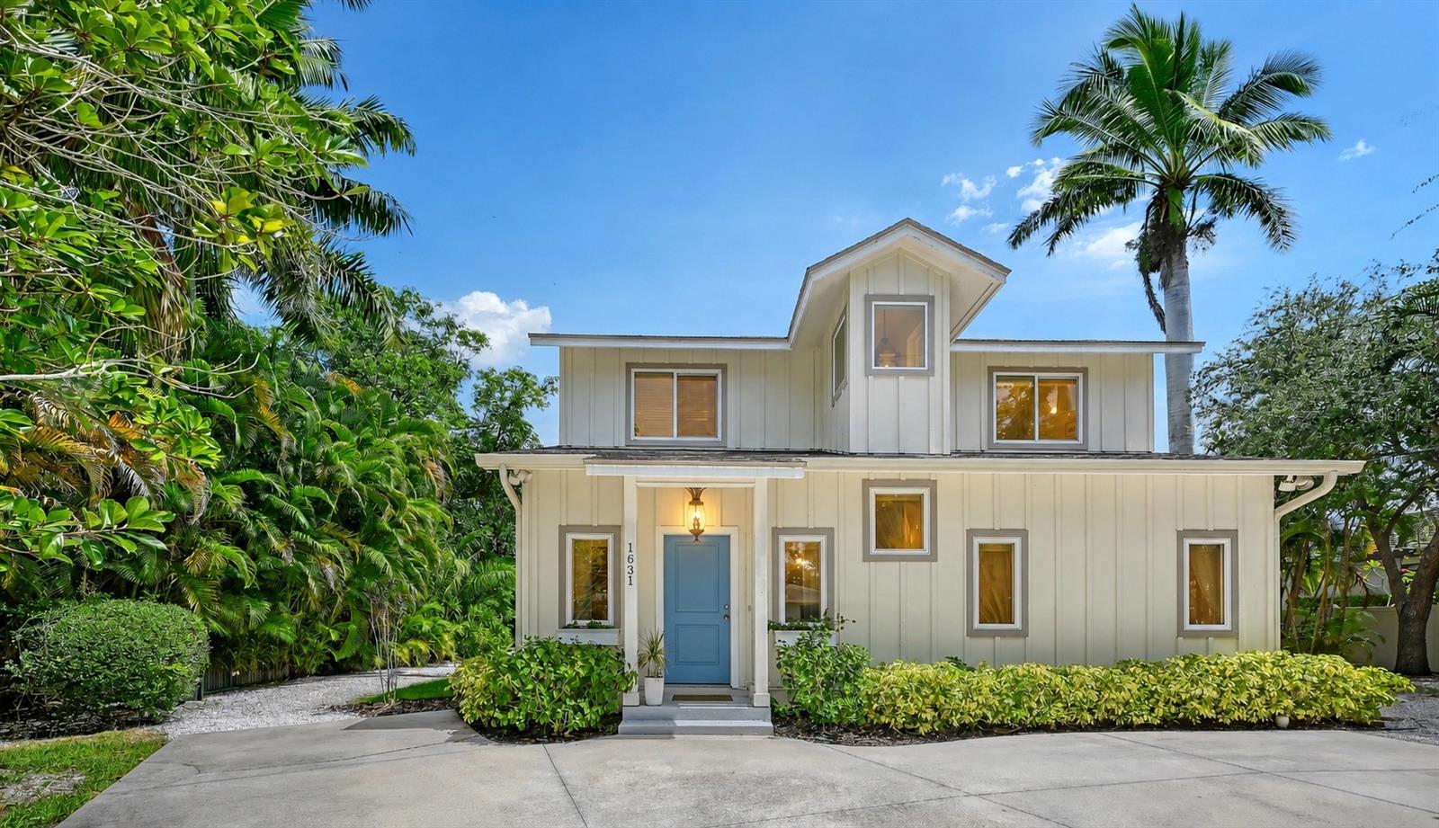 Photo of 1631 WORRINGTON STREET SARASOTA FL 34231