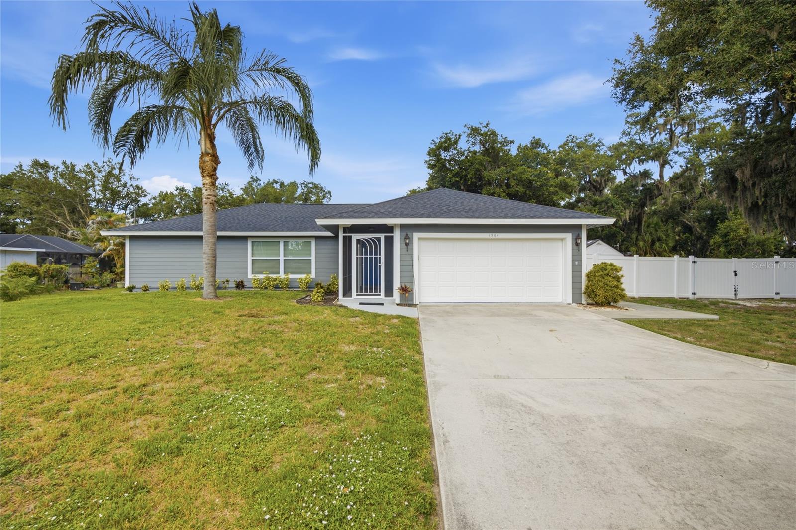 Photo of 1964 PAR PLACE SARASOTA FL 34240
