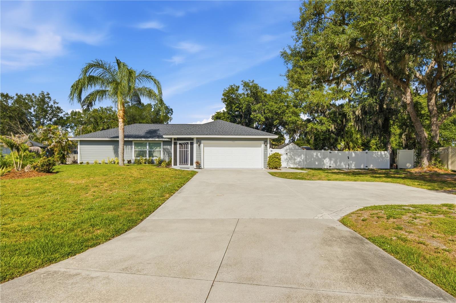 Photo of 1964 PAR PLACE SARASOTA FL 34240