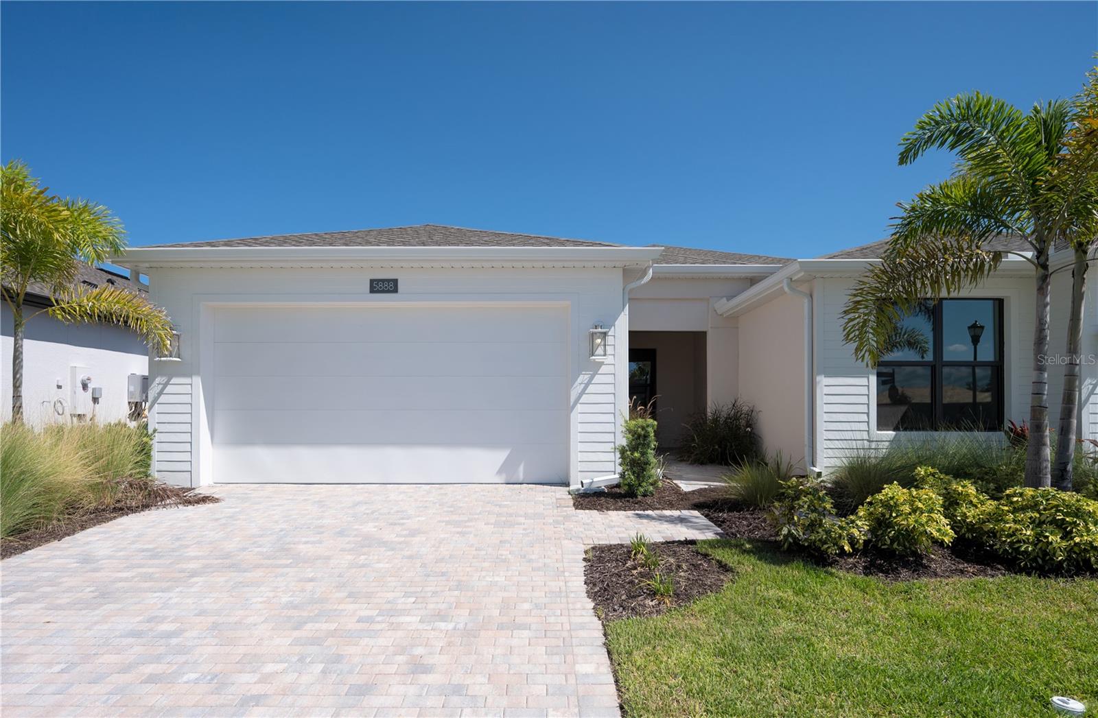 Photo of 5888 WINDBREAK COURT APOLLO BEACH FL 33572