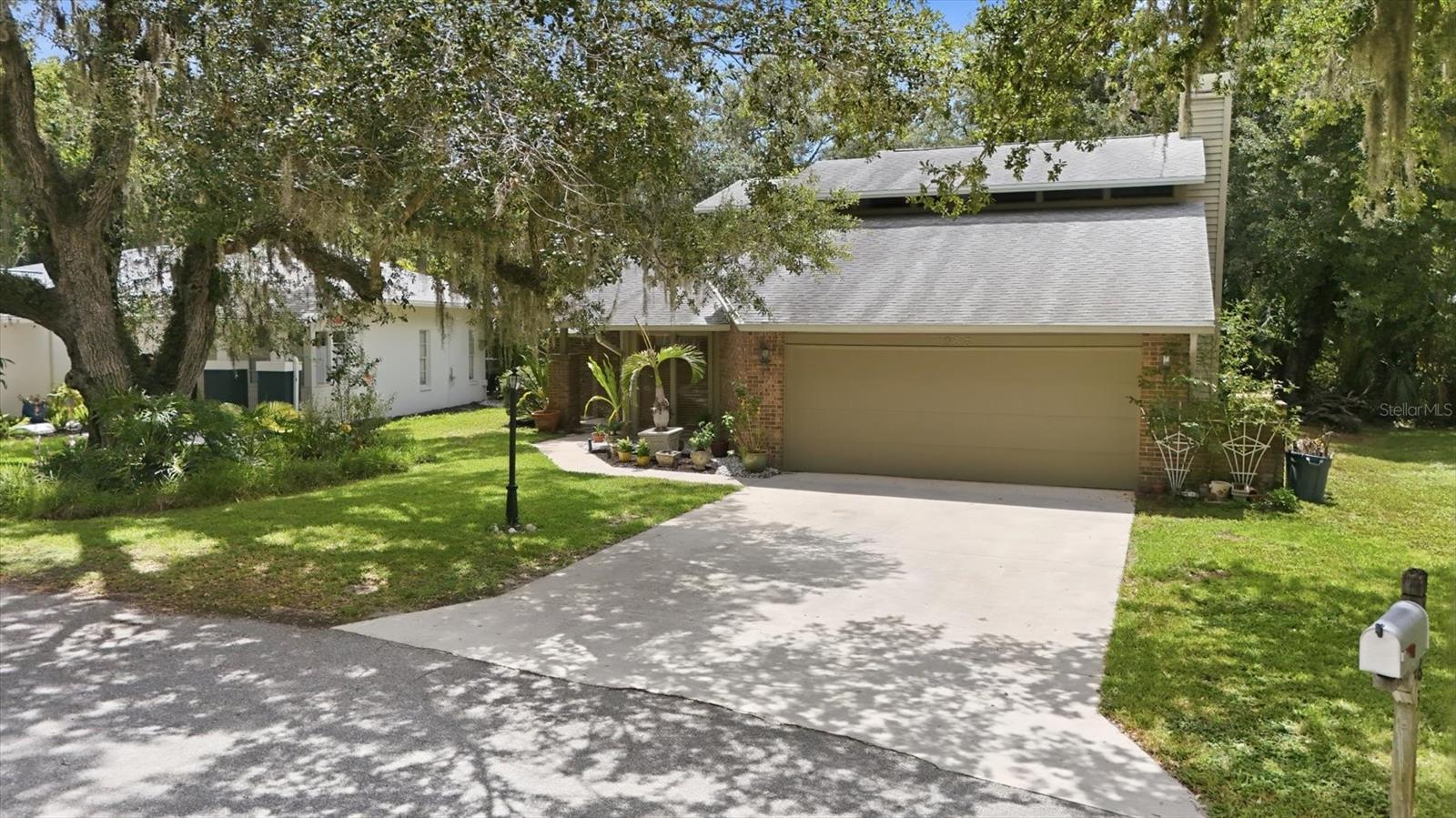 Photo of 1063 GREYSTONE LANE SARASOTA FL 34232