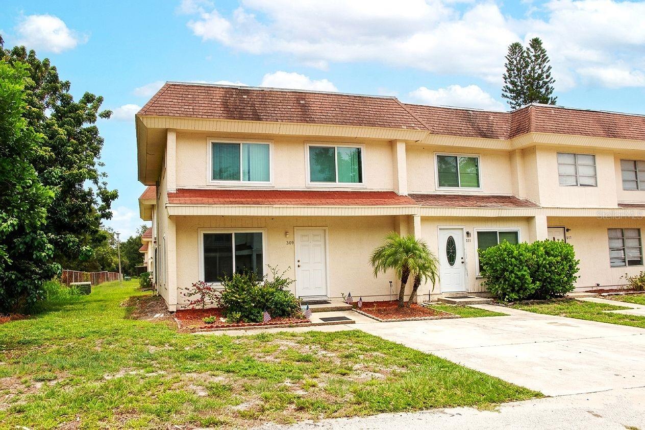 Photo of 309 AMHERST AVENUE #51 SARASOTA FL 34232