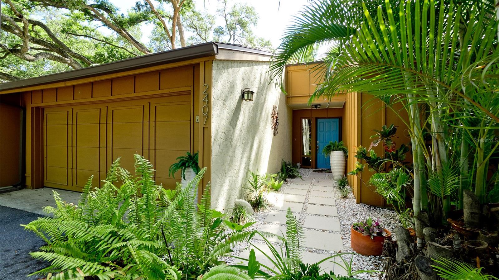 Photo of 2407 QUAIL COURT BRADENTON FL 34209