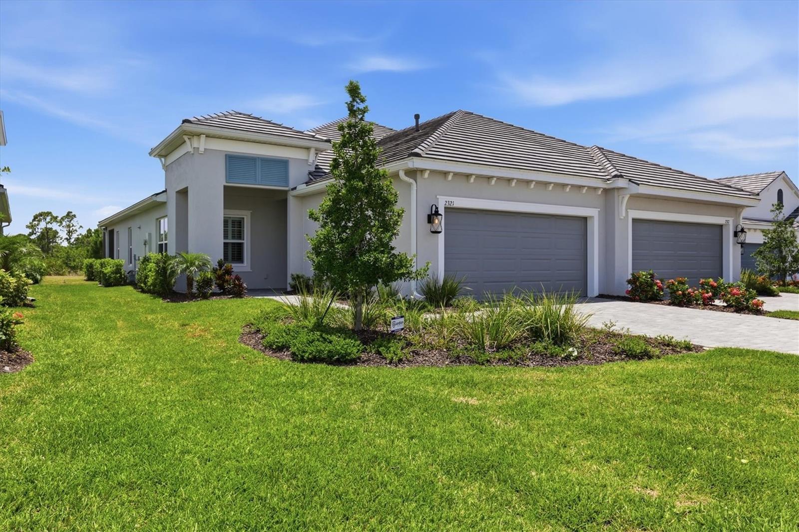 Photo of 2321 BLUE MAHOE LANE SARASOTA FL 34240