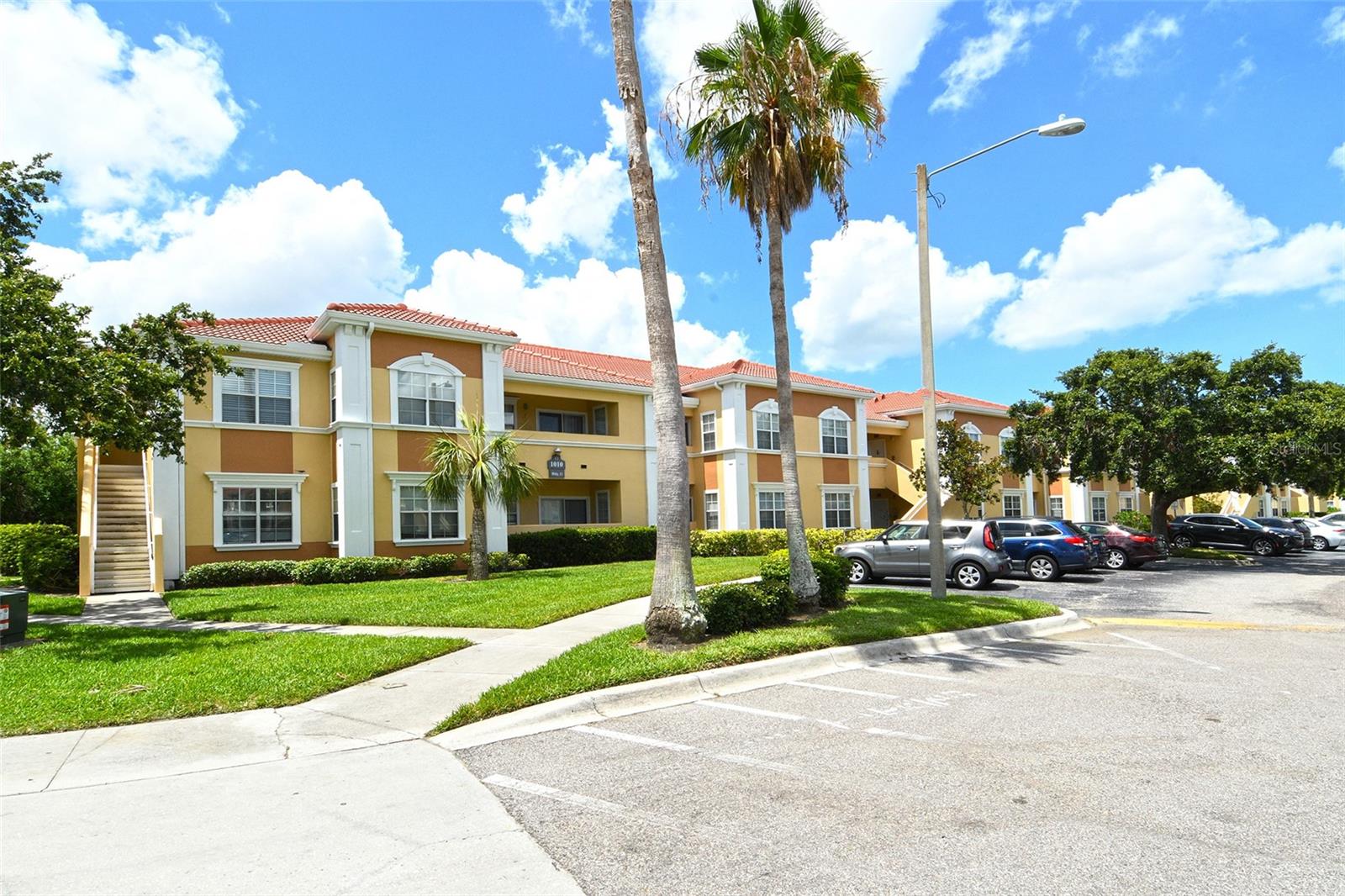 Photo of 1010 VILLAGIO CIRCLE #201 SARASOTA FL 34237