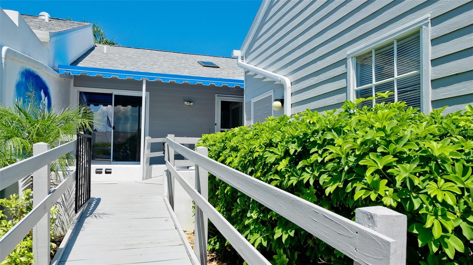 Photo of 506 WOODSTORK CIRCLE BRADENTON FL 34209