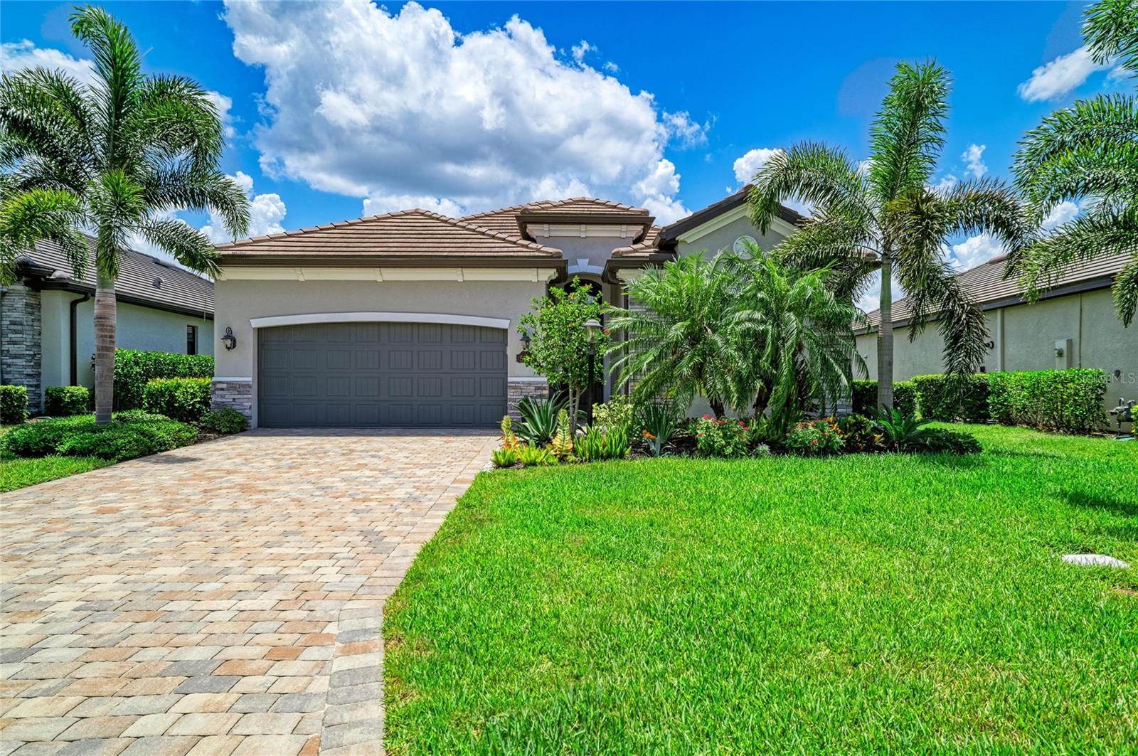 Photo of 5731 CHEECH GLEN BRADENTON FL 34211