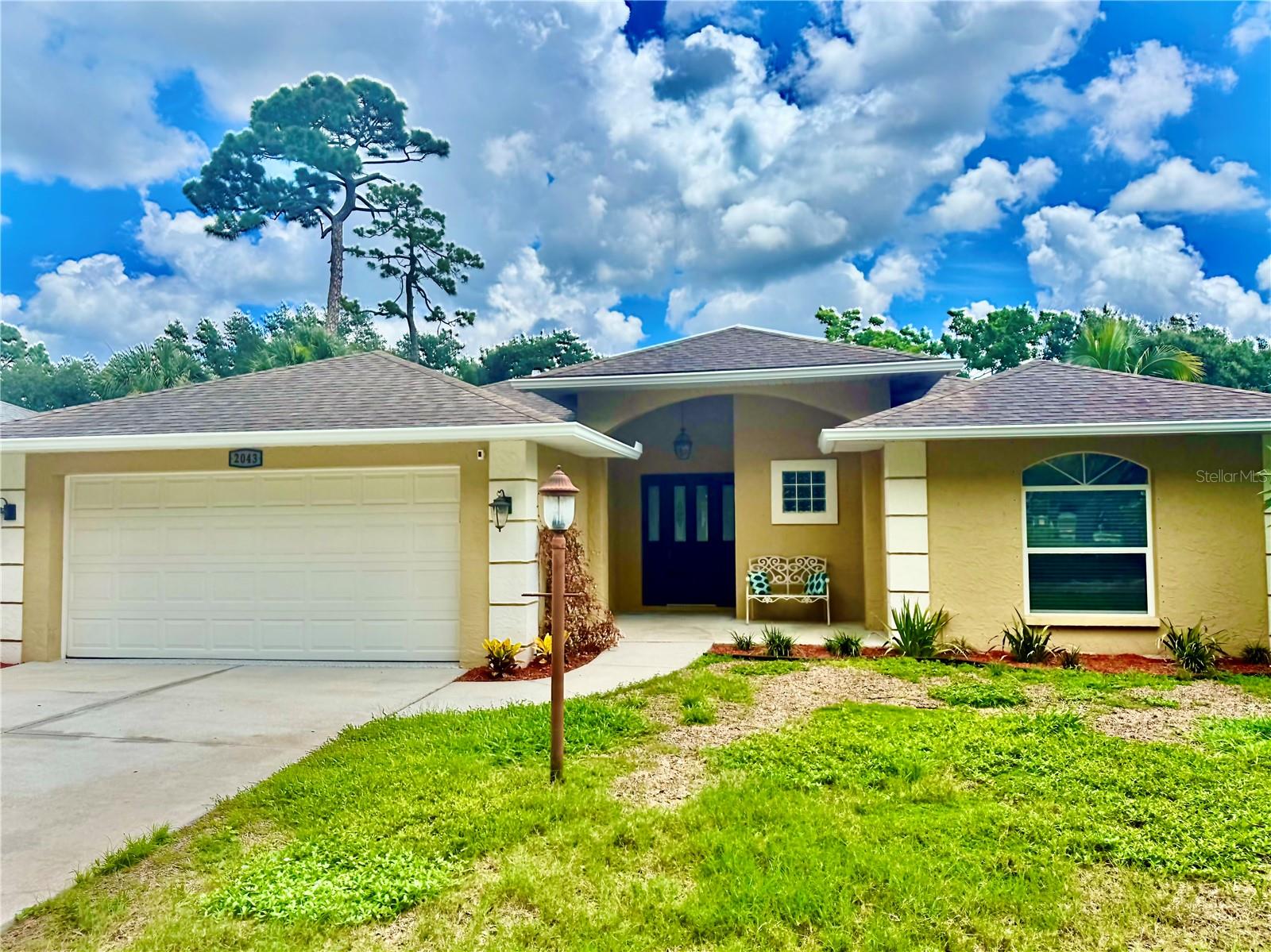 Photo of 2043 OLD TRENTON LANE SARASOTA FL 34232