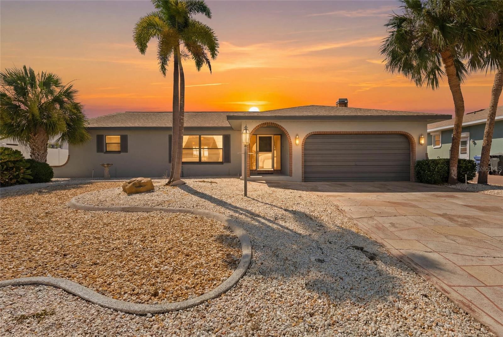 Photo of 921 BIRDIE WAY APOLLO BEACH FL 33572