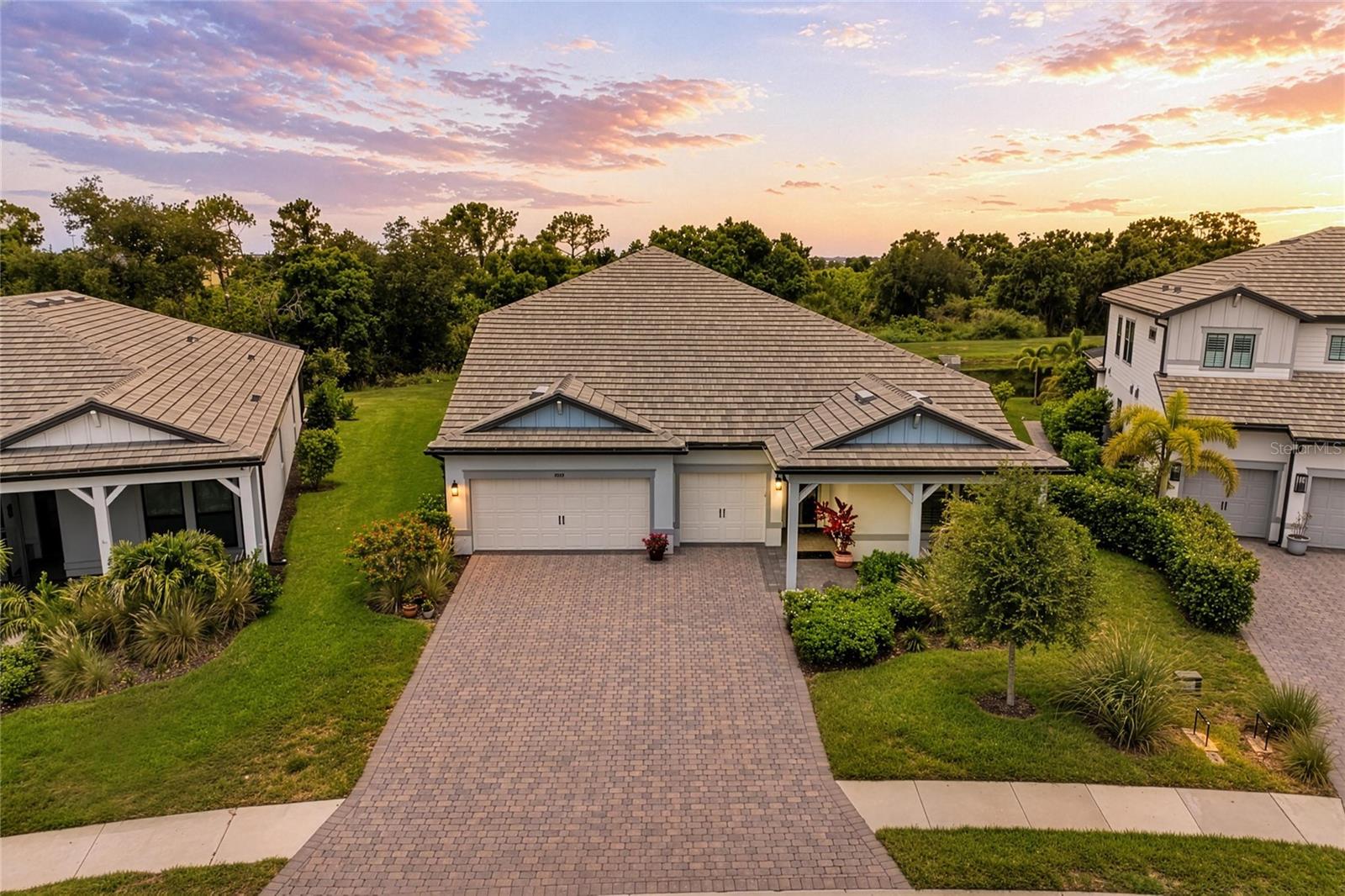 Photo of 16341 HIDDEN OAK LOOP LAKEWOOD RANCH FL 34211