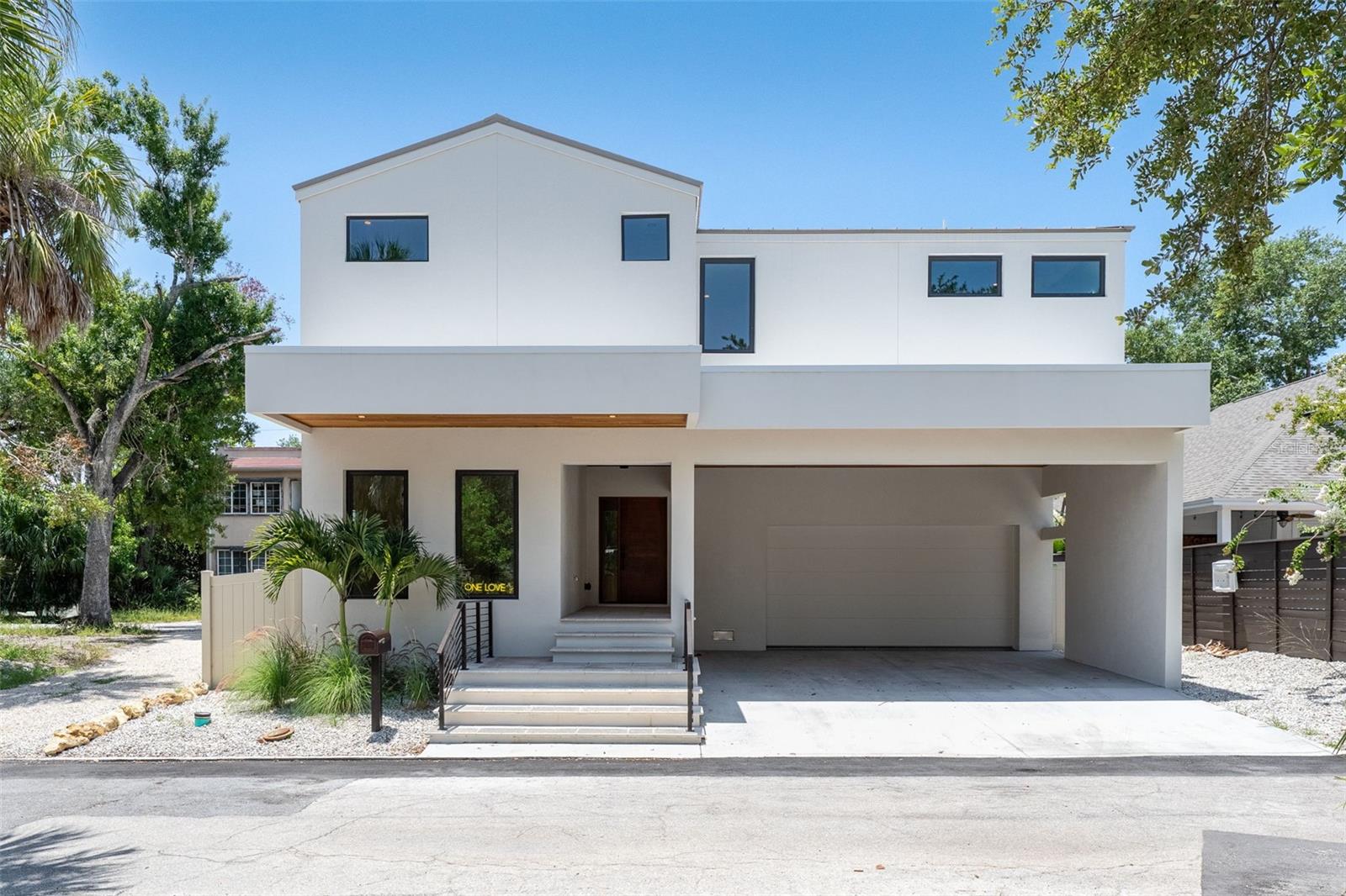 Photo of 1680 CHERRY LANE SARASOTA FL 34236