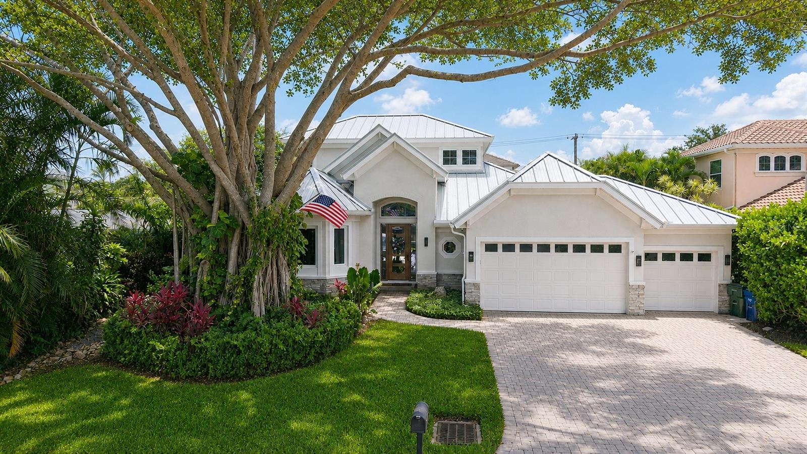 Photo of 3921 MARAVIC PLACE SARASOTA FL 34231