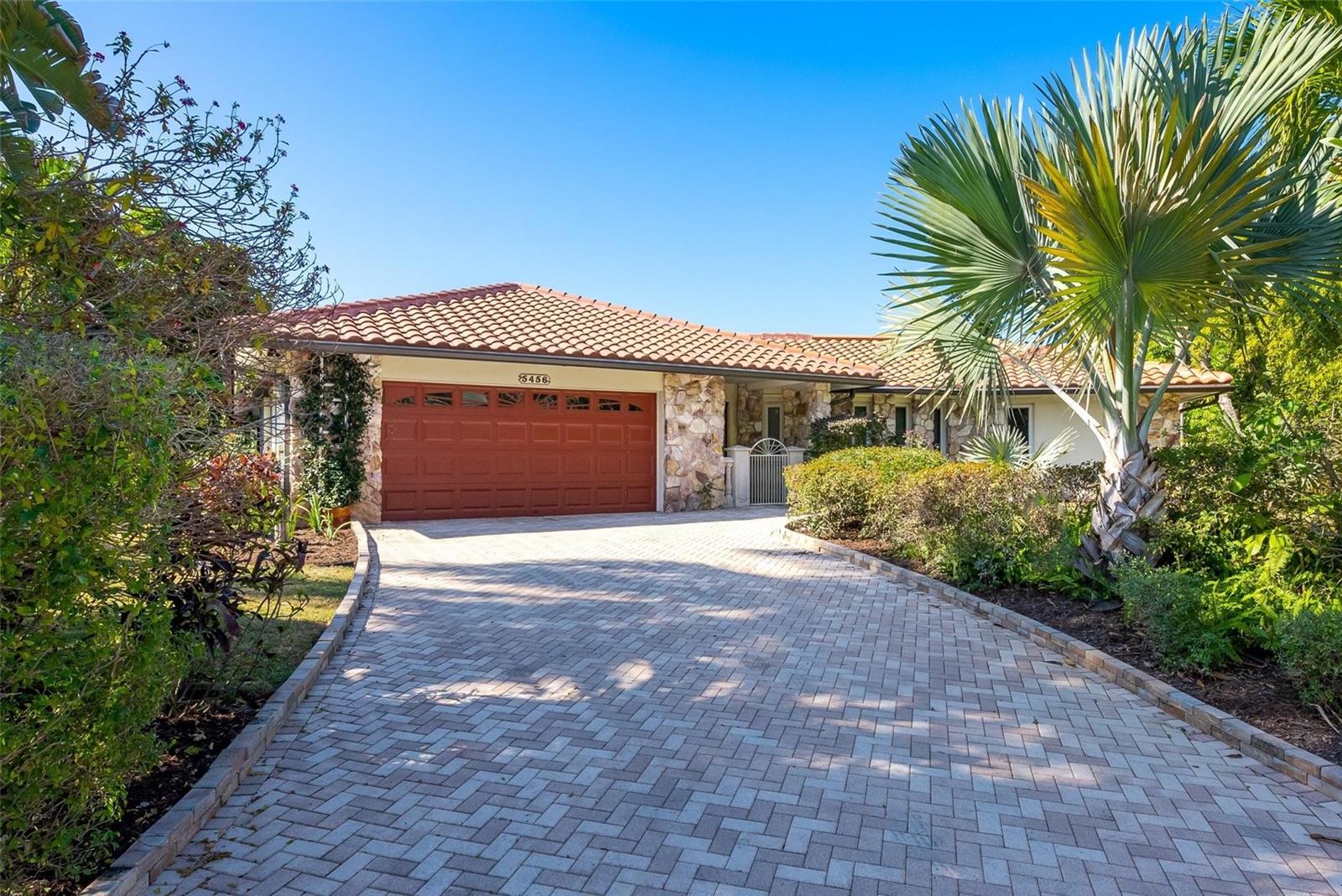Photo of 5456 AZURE WAY SARASOTA FL 34242
