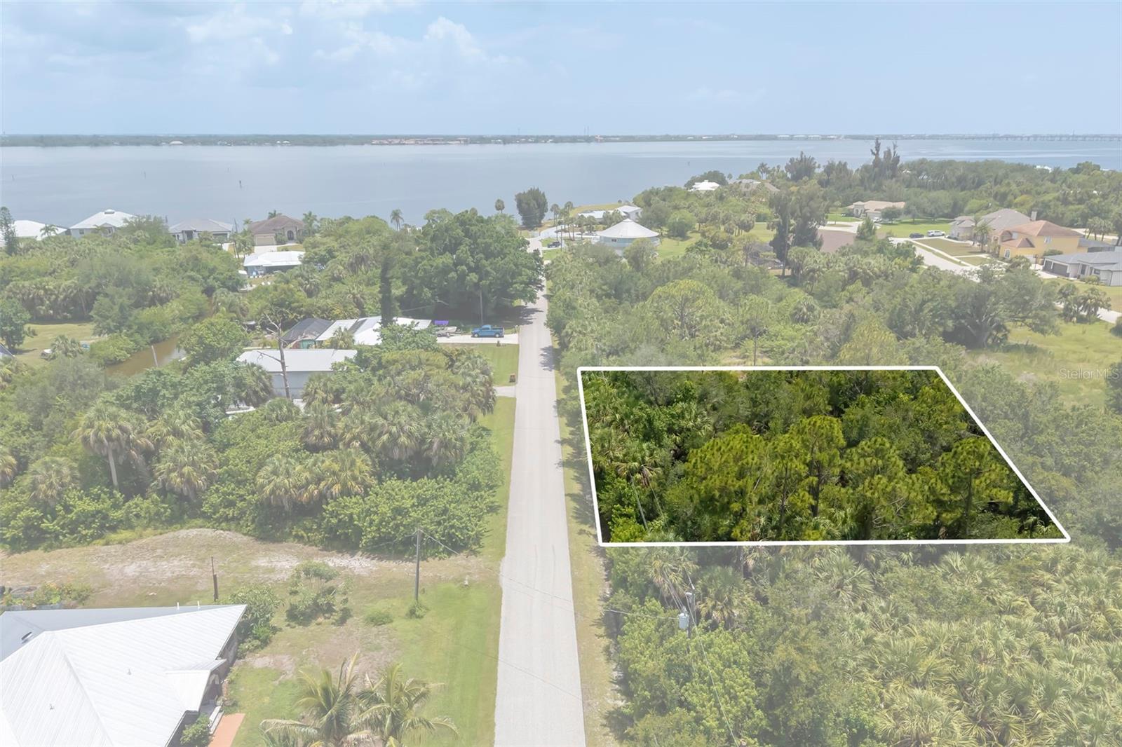 Photo of 186 NORTHSHORE TERRACE PUNTA GORDA FL 33980