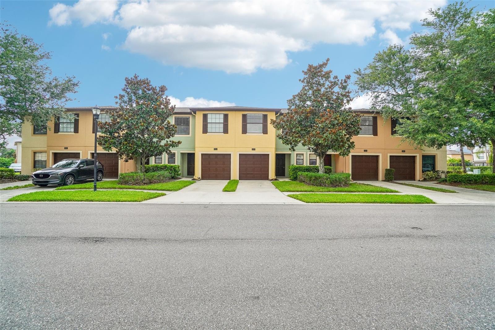 Photo of 2516 OLEANDER LAKES DRIVE BRANDON FL 33511