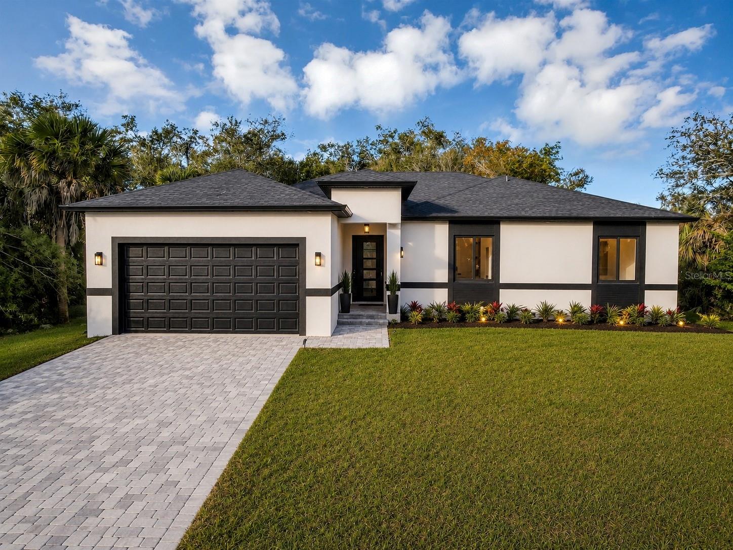 Photo of 493 SYCAMORE PORT CHARLOTTE FL 33954