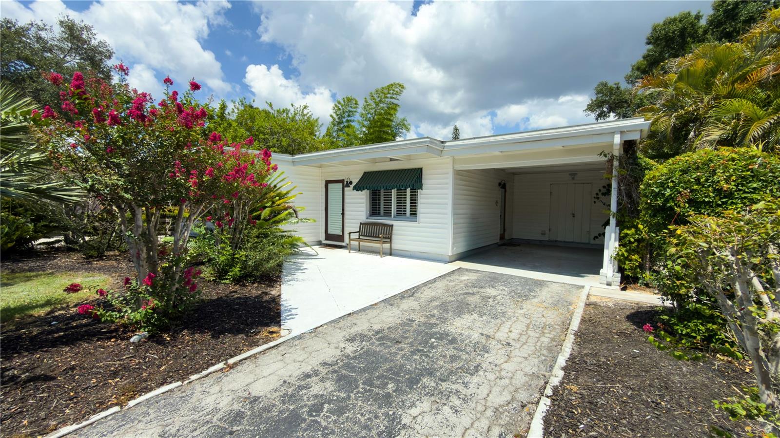 Photo of 2475 W PAULSTAN COURT SARASOTA FL 34237