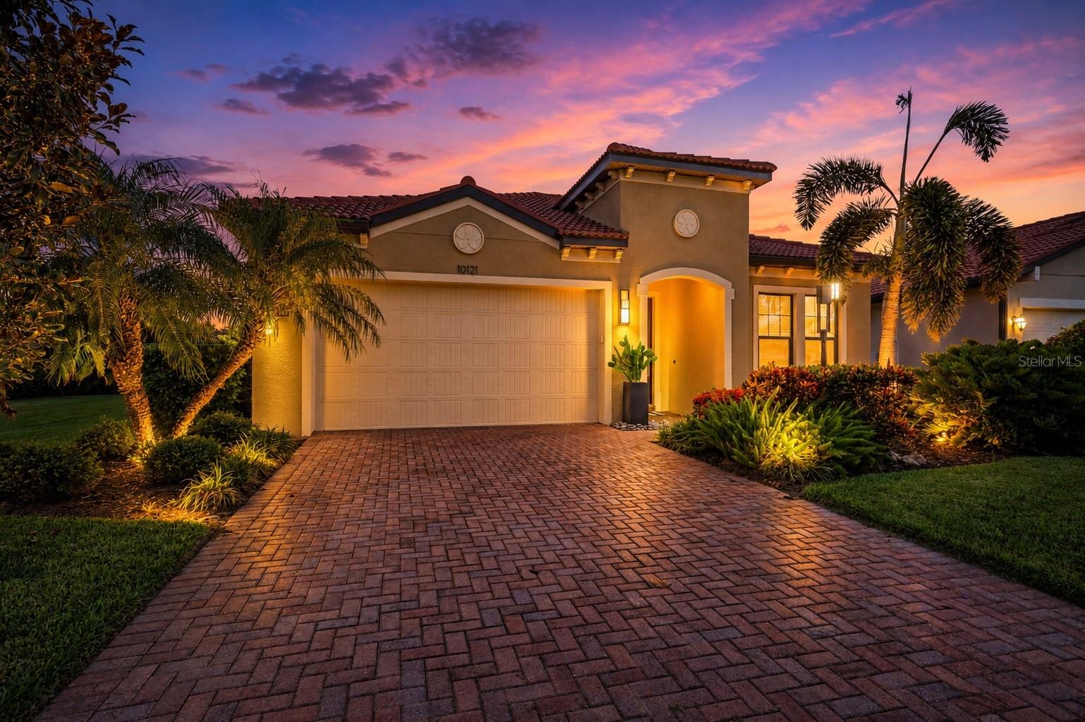 Photo of 10121 MARBELLA DRIVE BRADENTON FL 34211