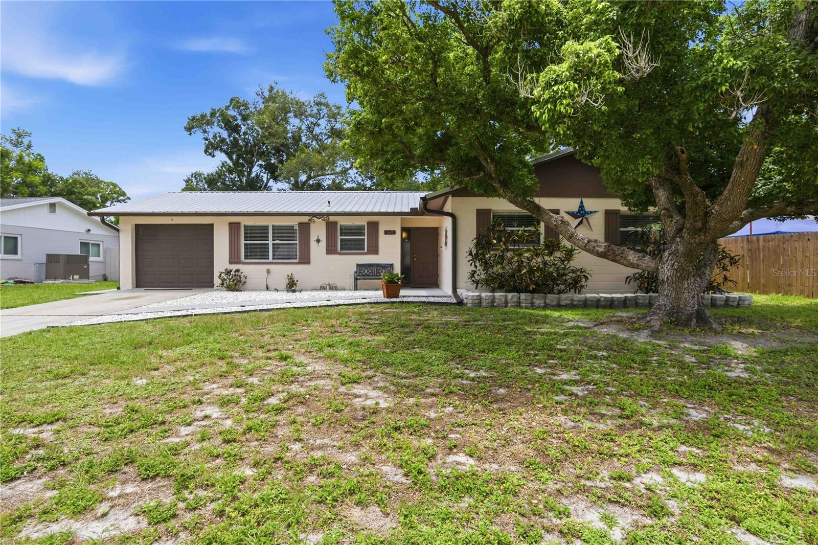 Photo of 3718 WOODMONT DRIVE SARASOTA FL 34232
