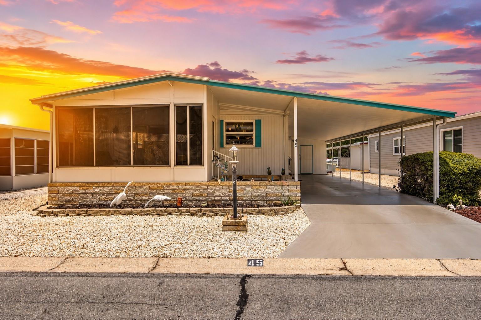 Photo of 45 CABALLO WAY BRADENTON FL 34209