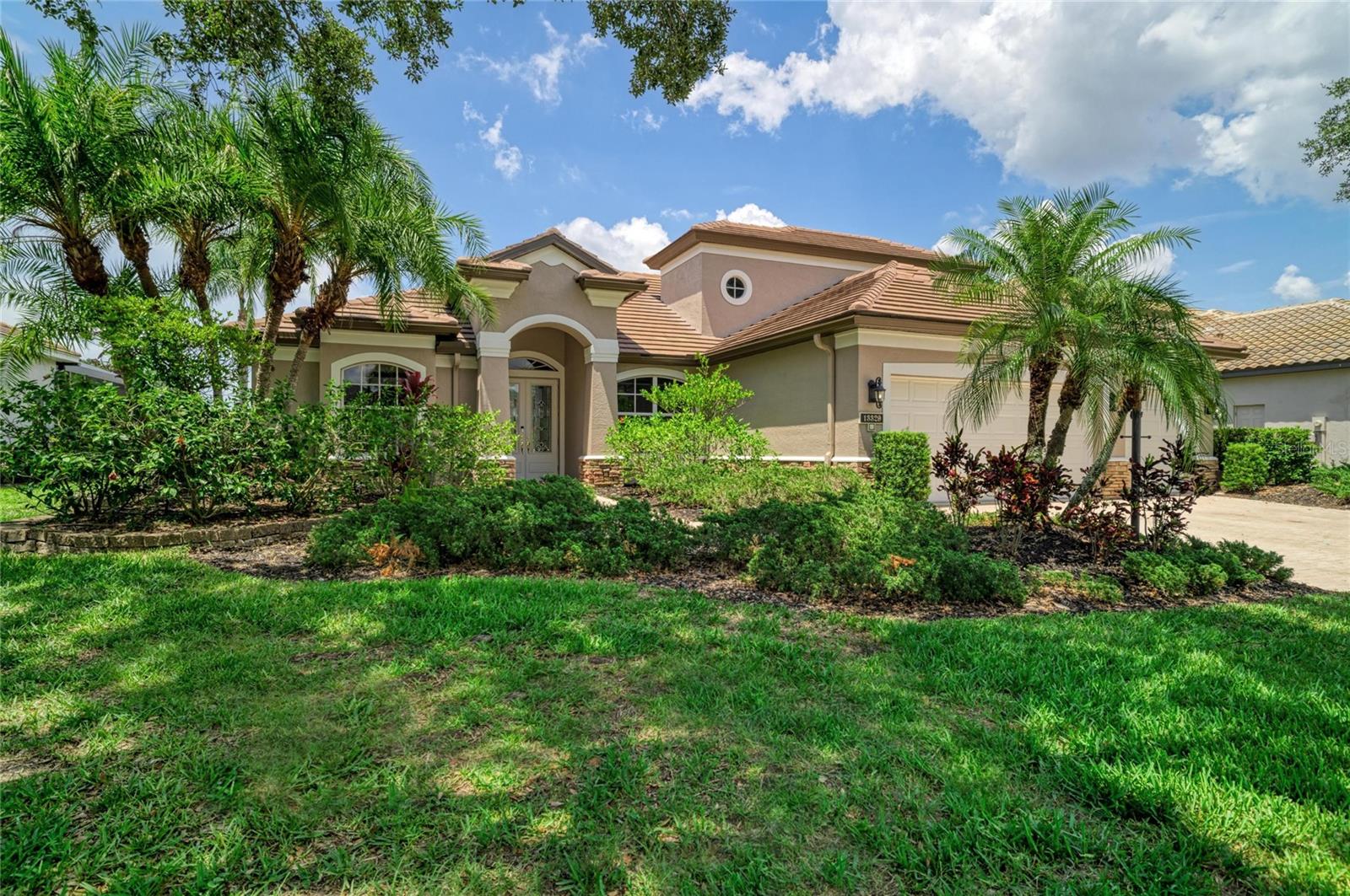 Photo of 13329 SWALLOWTAIL DRIVE LAKEWOOD RANCH FL 34202
