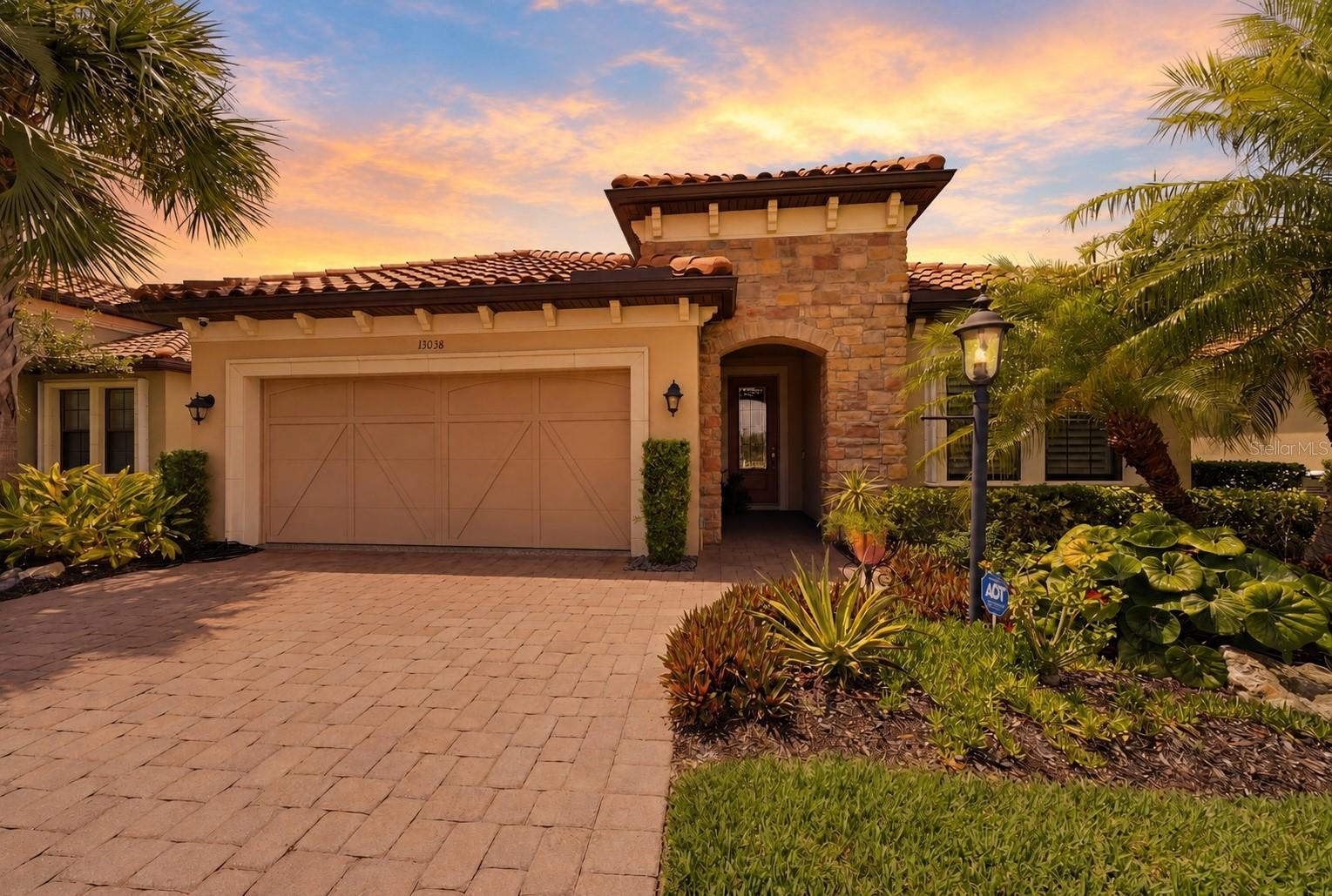 Photo of 13038 PRIMA DRIVE BRADENTON FL 34211