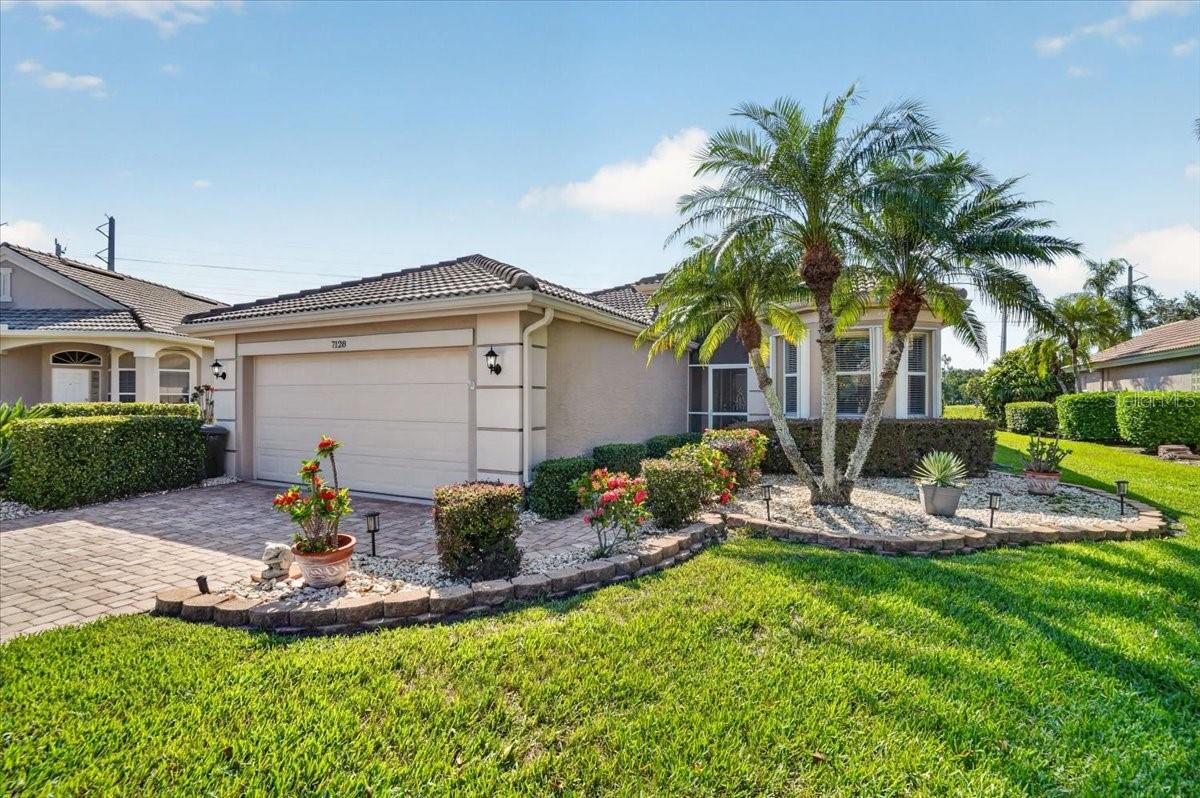 Photo of 7128 DREWRYS BLUFF BRADENTON FL 34203