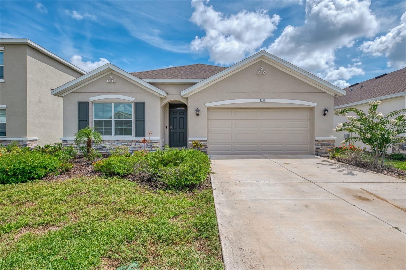 Photo of 17733 CANOPY PLACE BRADENTON FL 34211