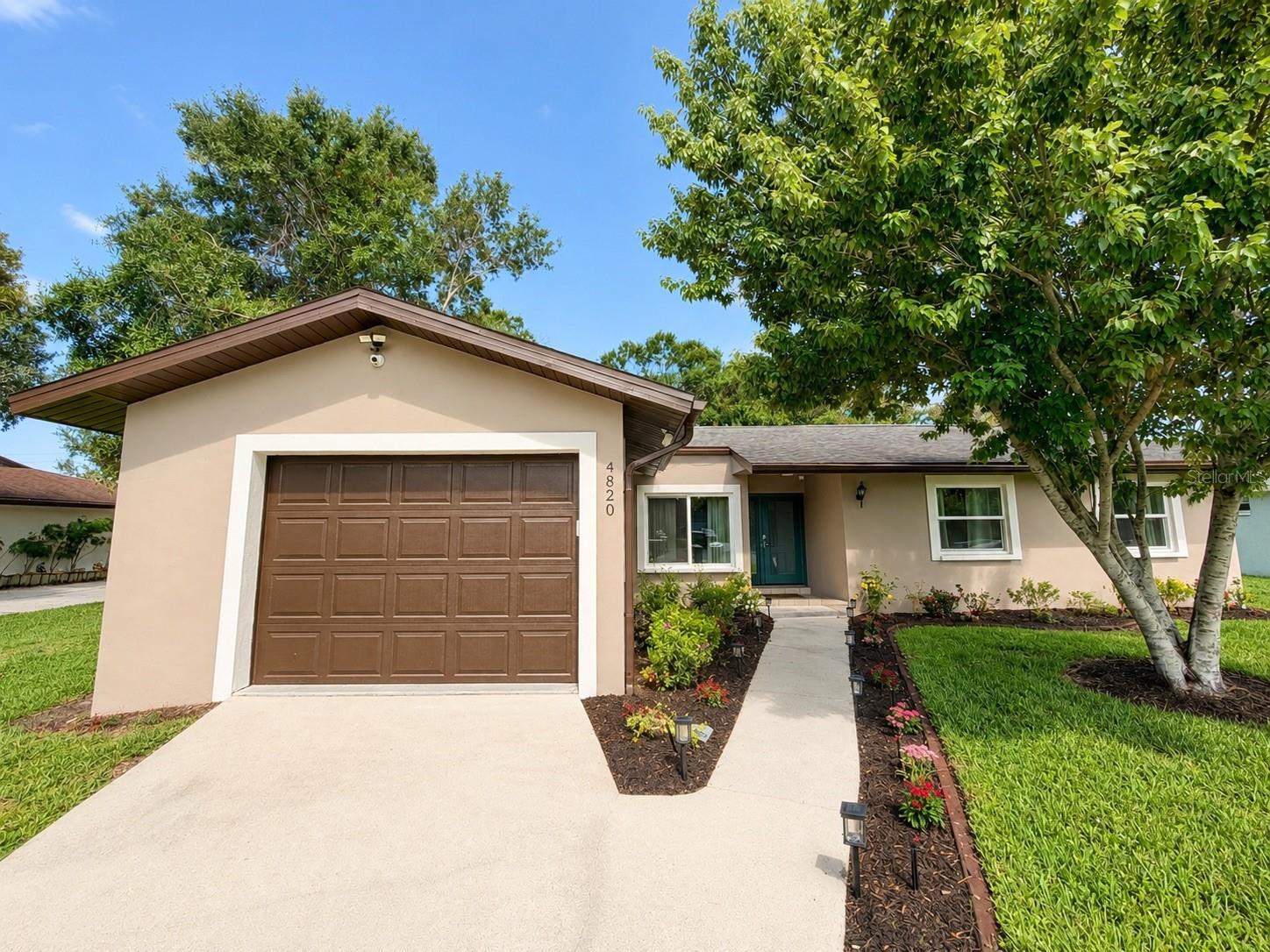 Photo of 4820 SUNDAY COURT SARASOTA FL 34235