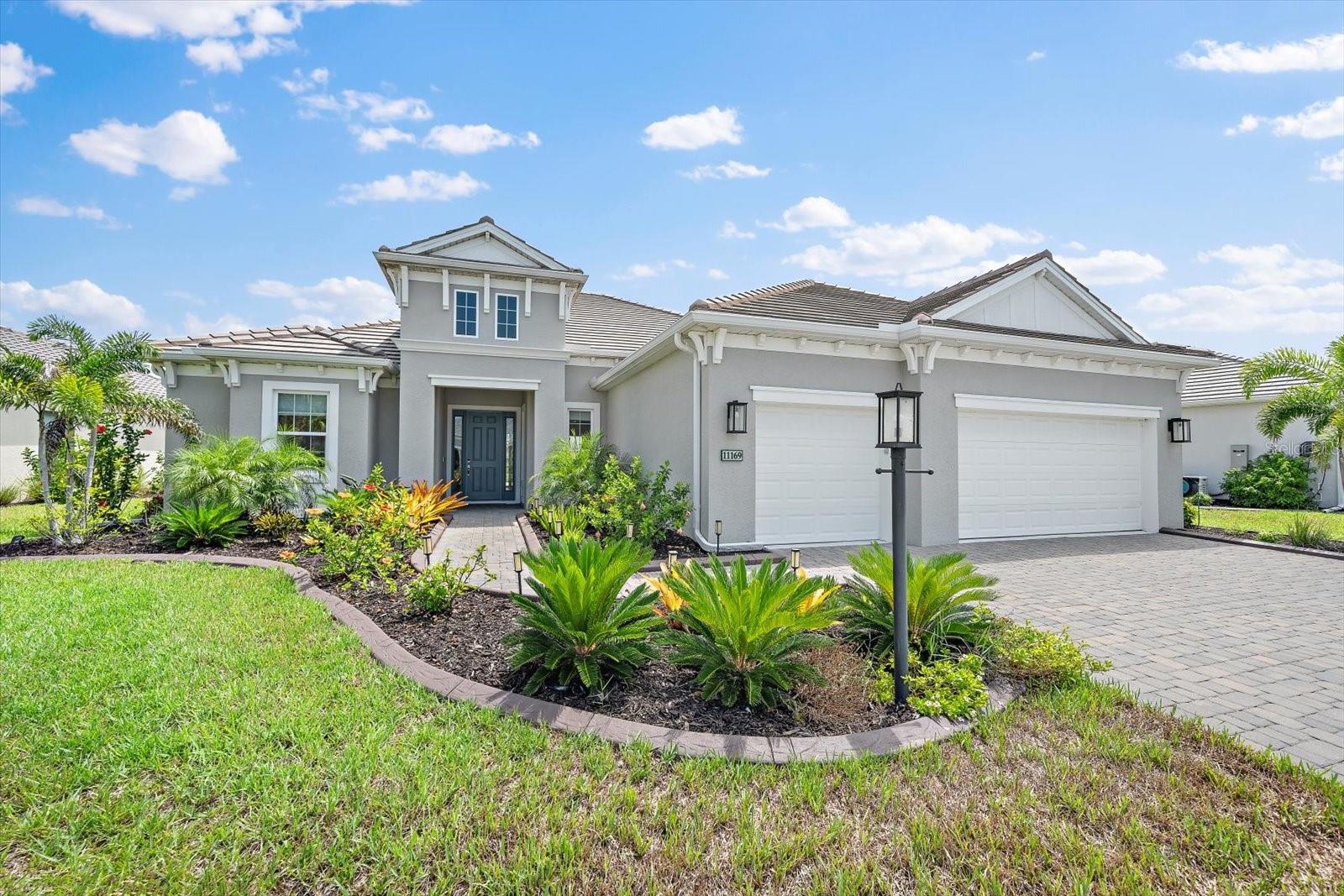 Photo of 11169 HOGAN CIRCLE ENGLEWOOD FL 34223