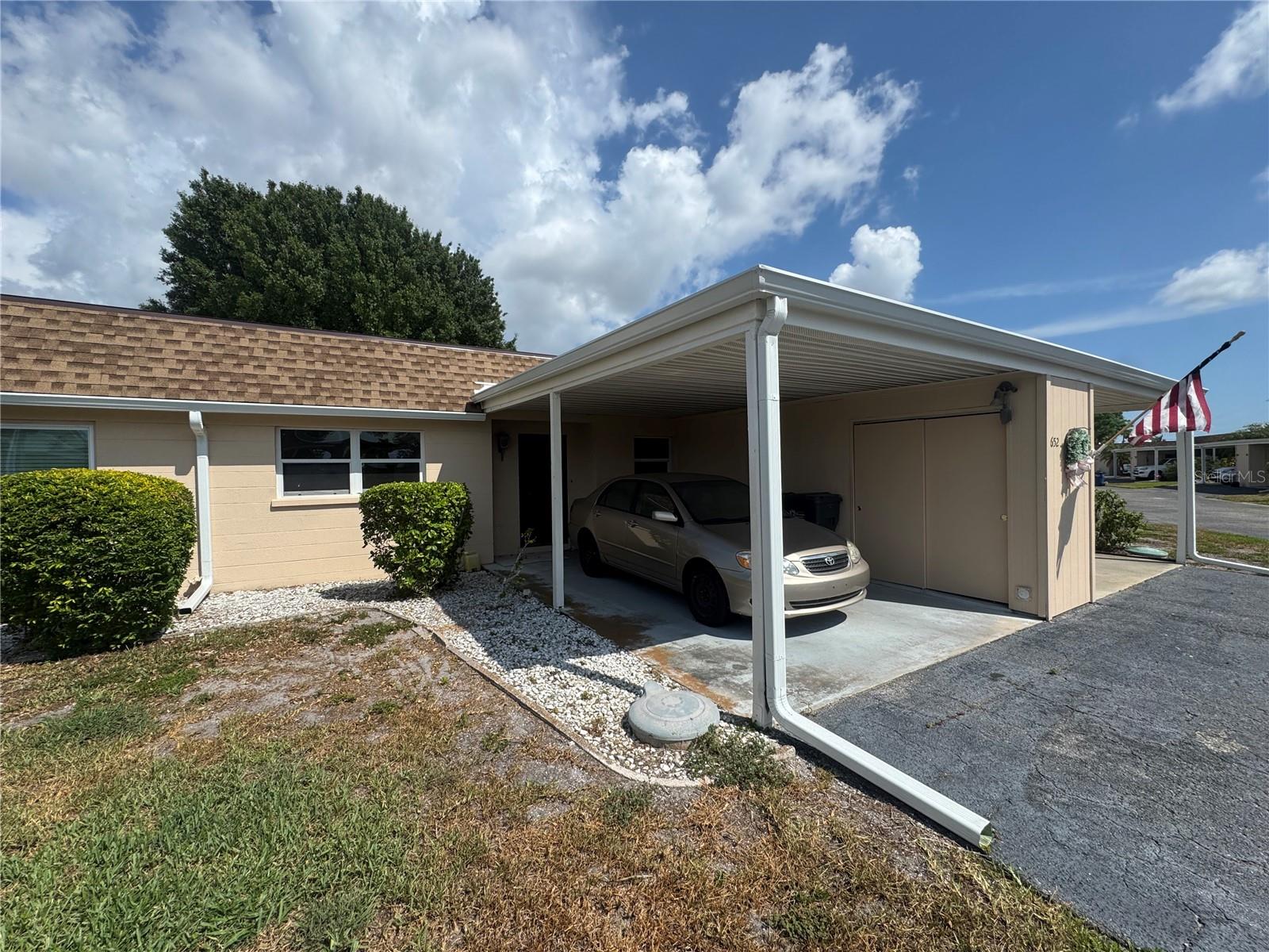 Photo of 652 PARK CIRCLE BRADENTON FL 34207