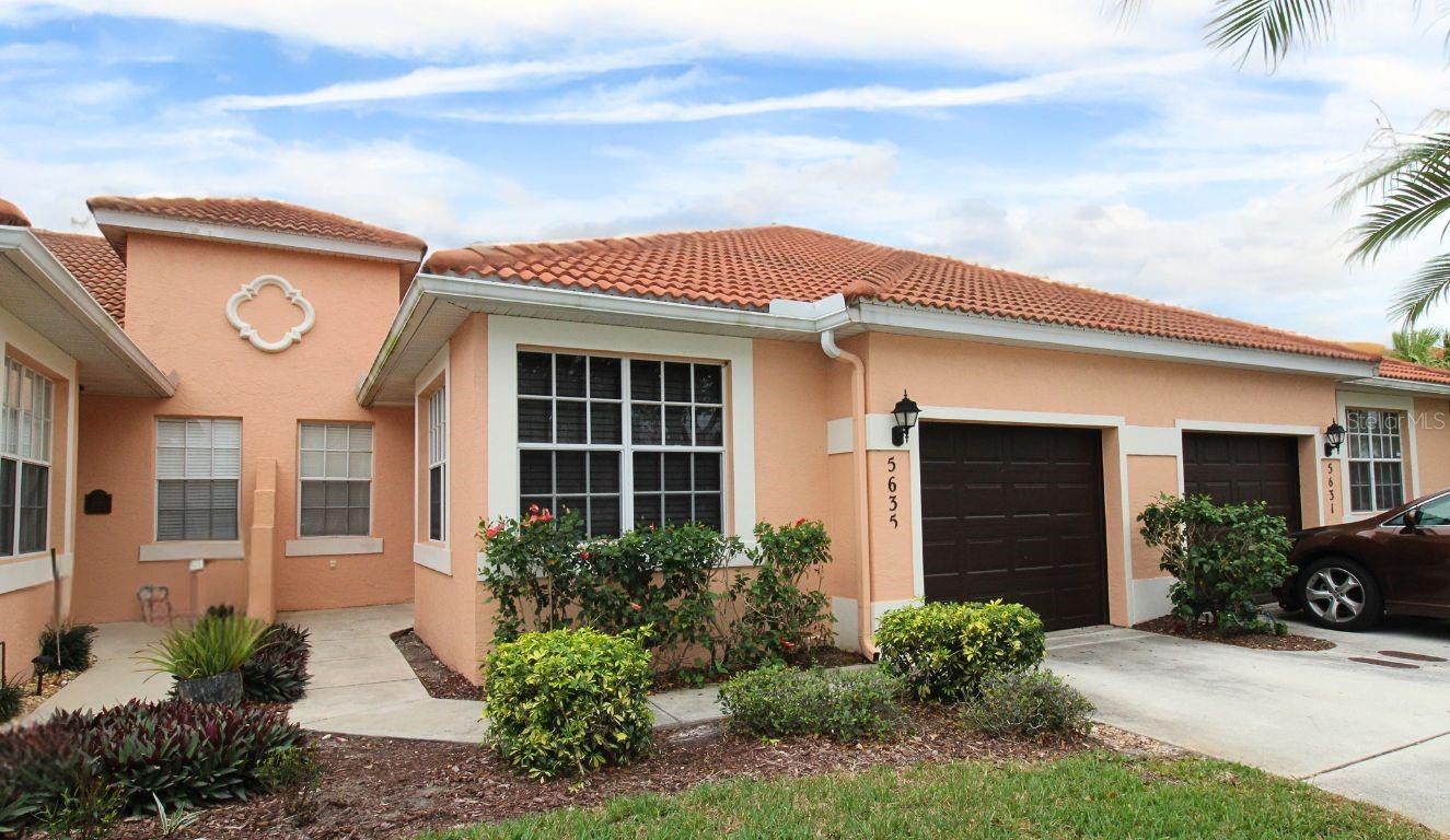 Photo of 5635 SPANISH POINT COURT PALMETTO FL 34221