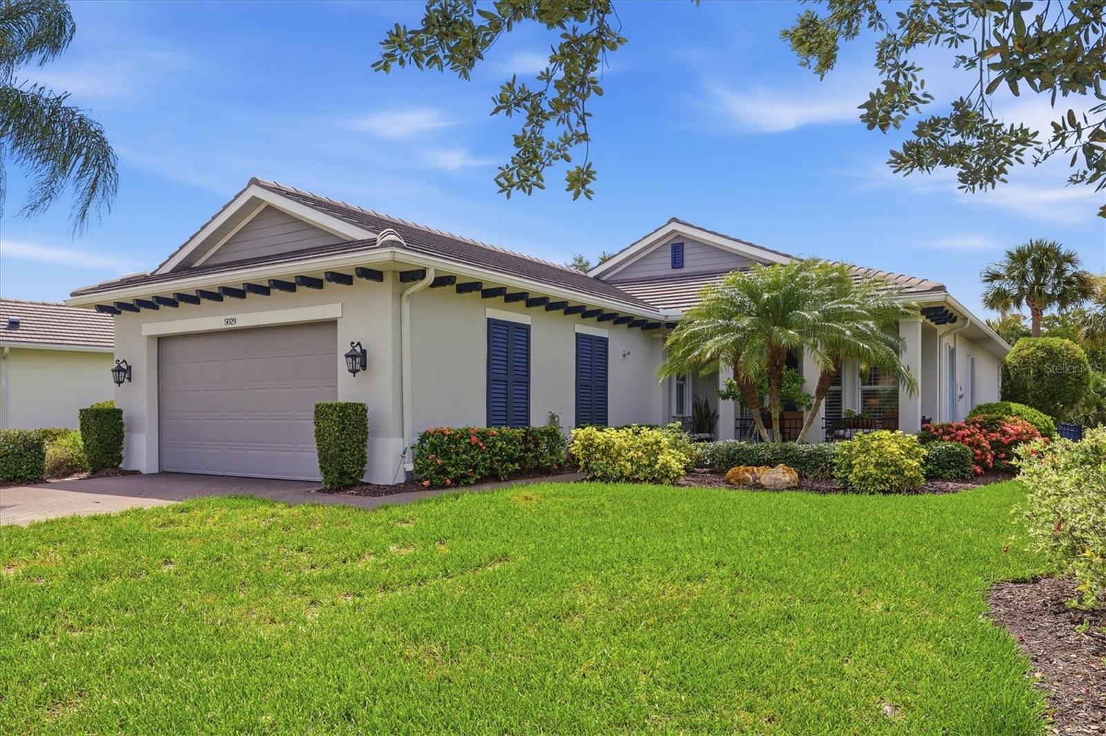 Photo of 5029 LAKE OVERLOOK AVENUE BRADENTON FL 34208