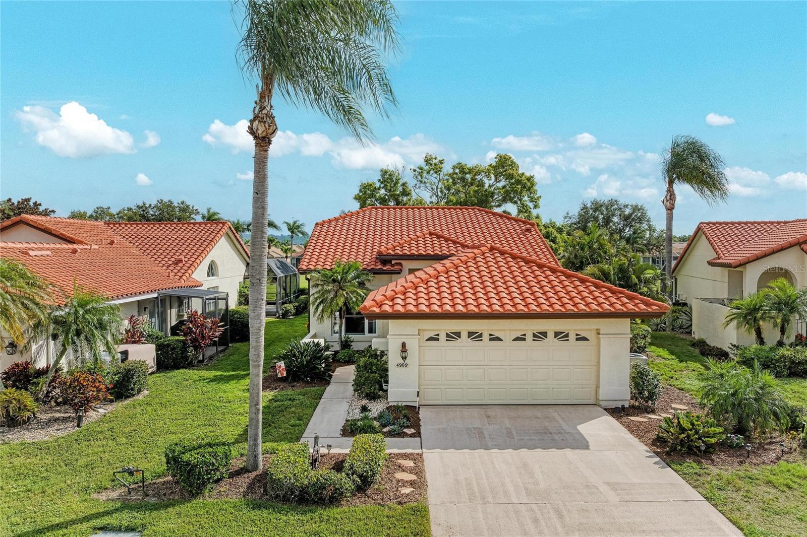 Photo of 4909 CLUBVIEW COURT BRADENTON FL 34203
