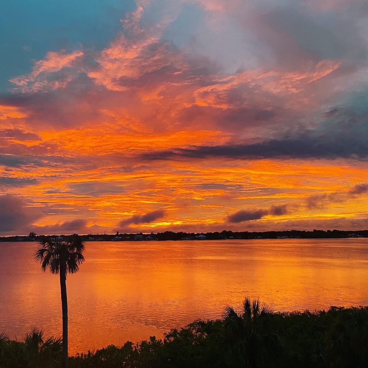 Photo of 850 TIDEWATER SHORES LOOP #402 BRADENTON FL 34208