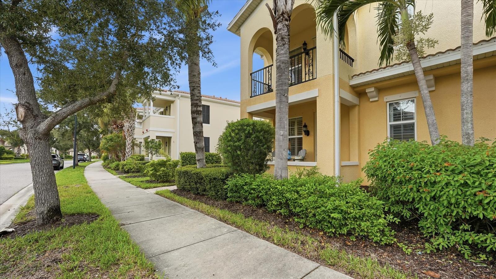 Photo of 1585 DORGALI DRIVE SARASOTA FL 34238